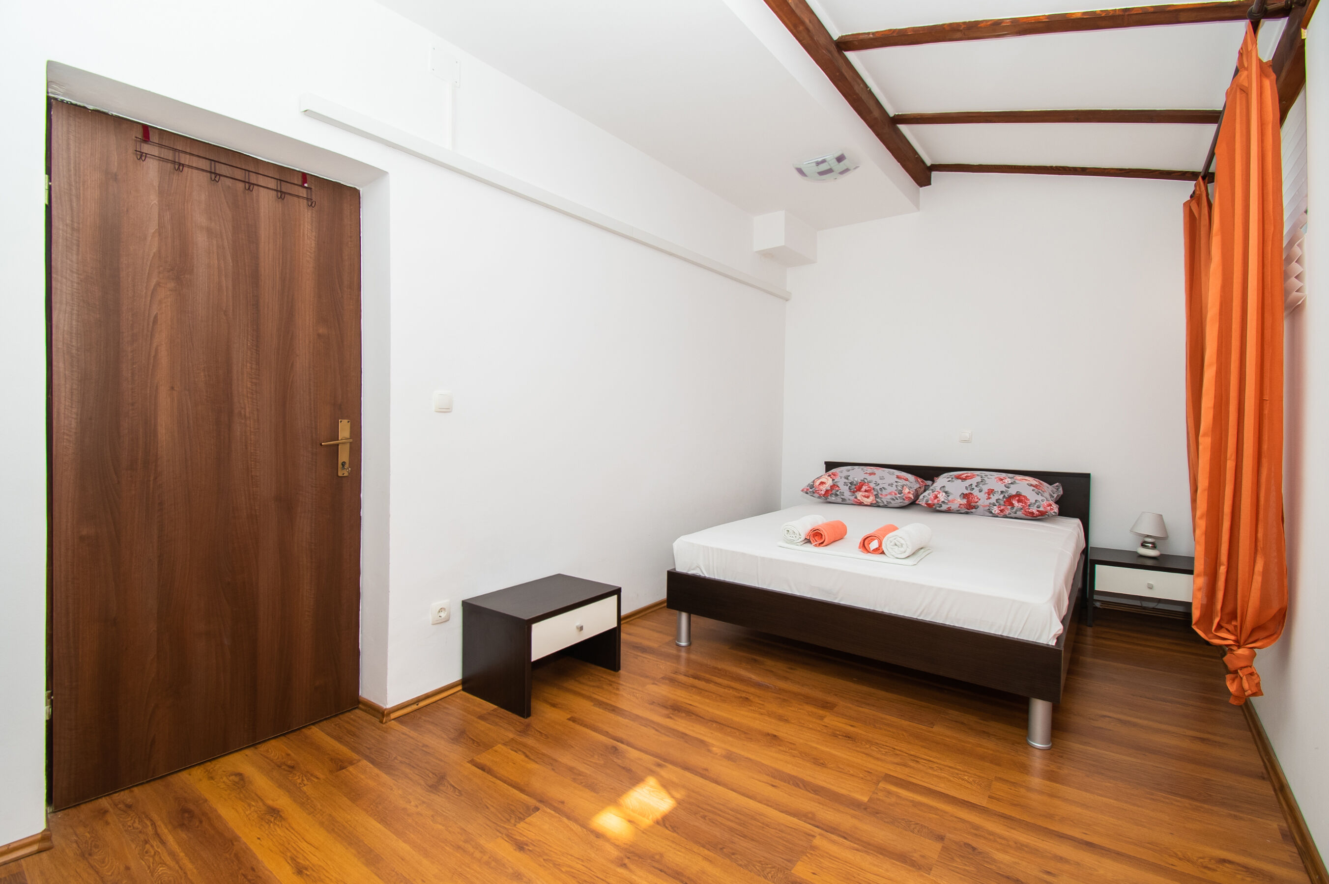 Apartments Happy Place 83831-A2