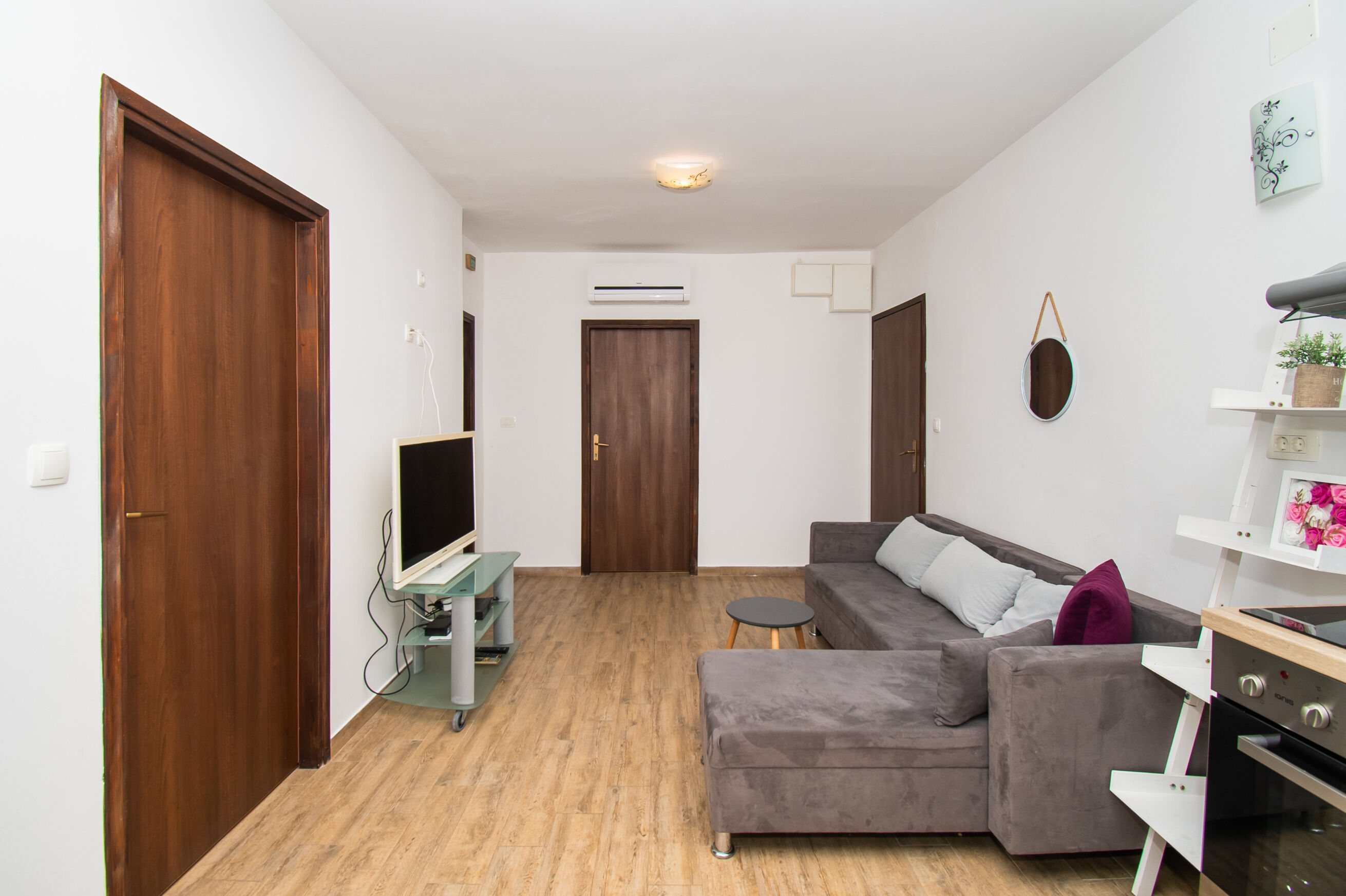 Apartments Happy Place 83831-A2
