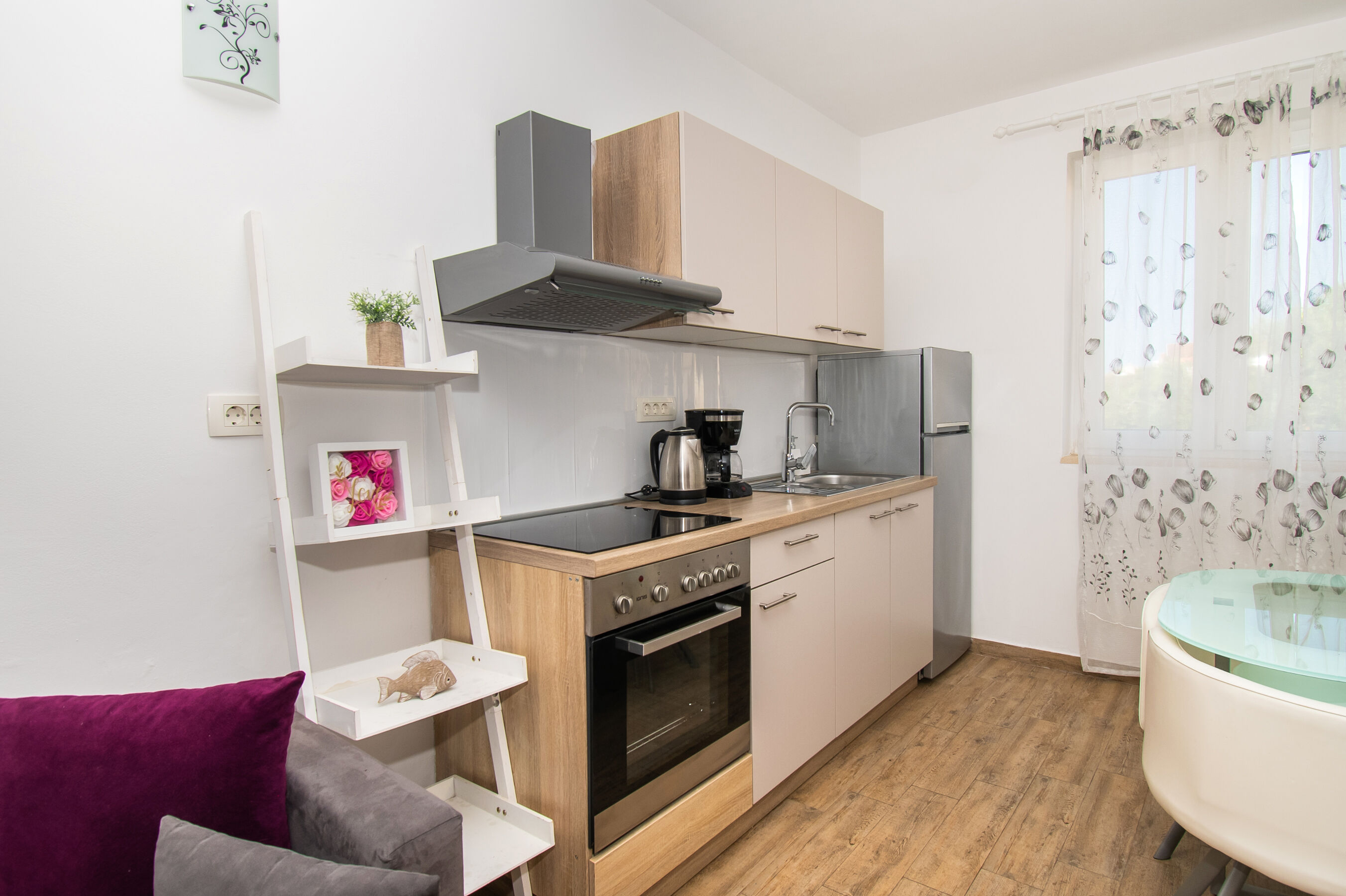 Apartments Happy Place 83831-A2