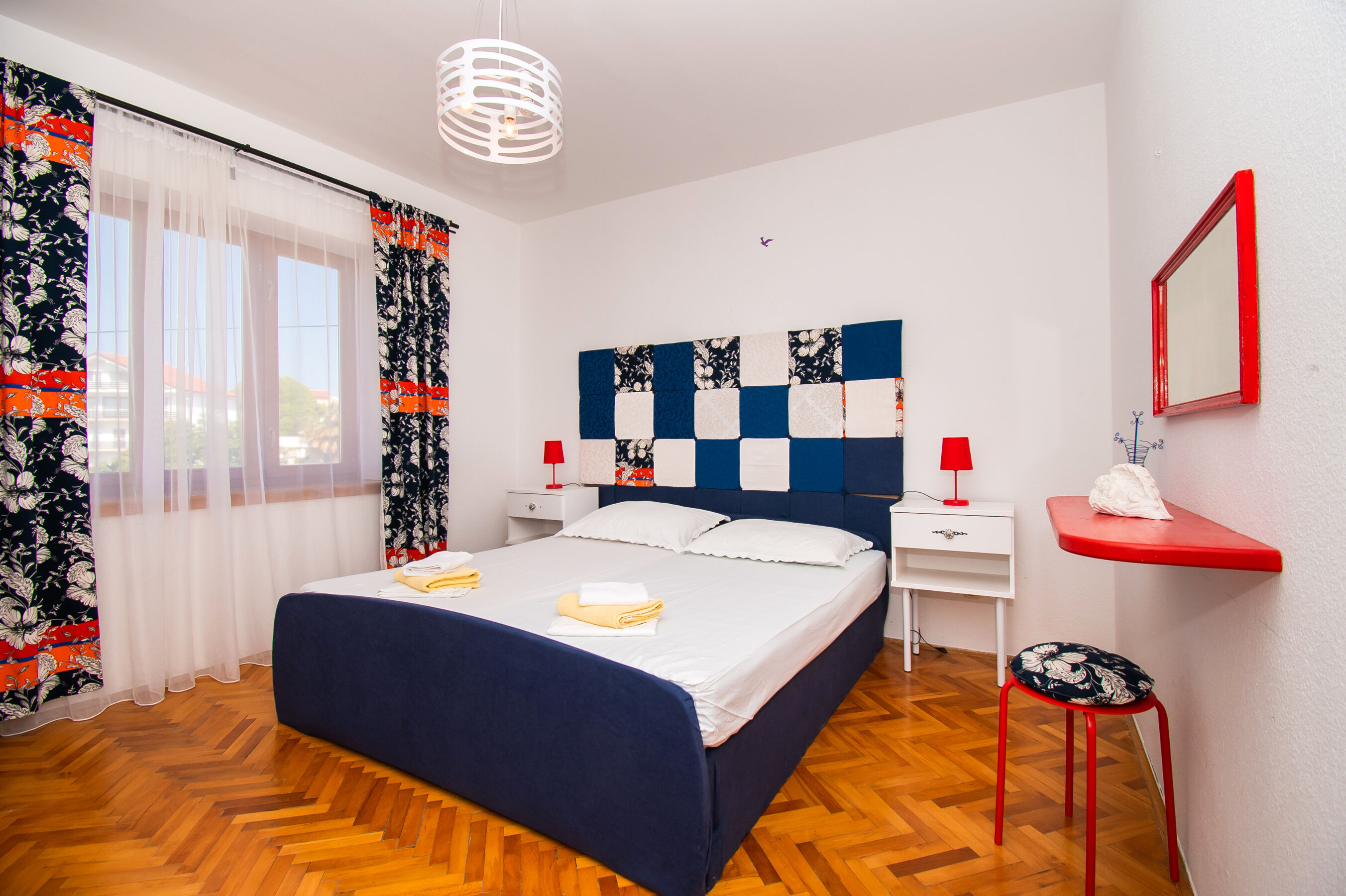 Apartments Happy Place 83831-A3