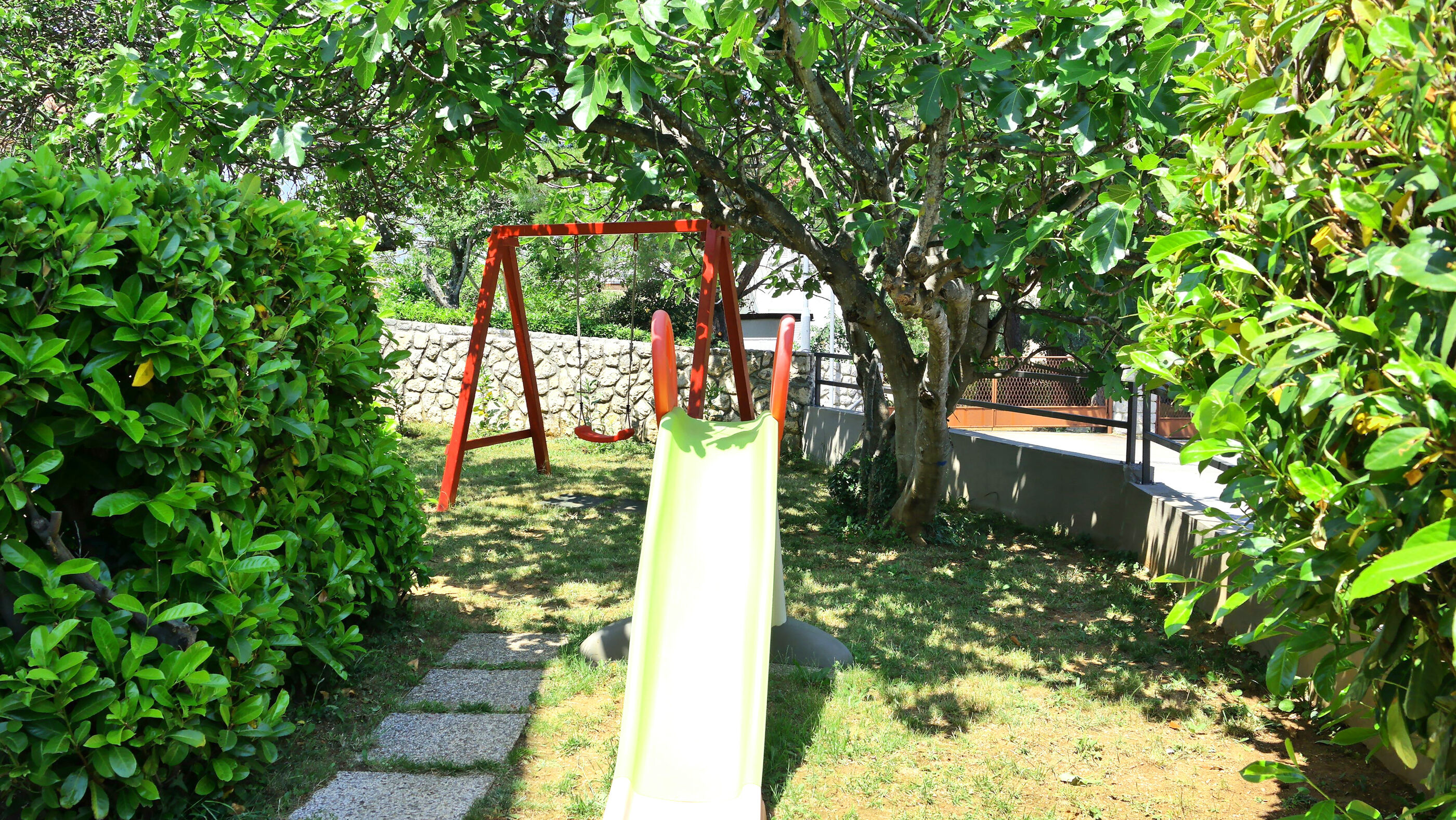 House Yellow 83271-K1