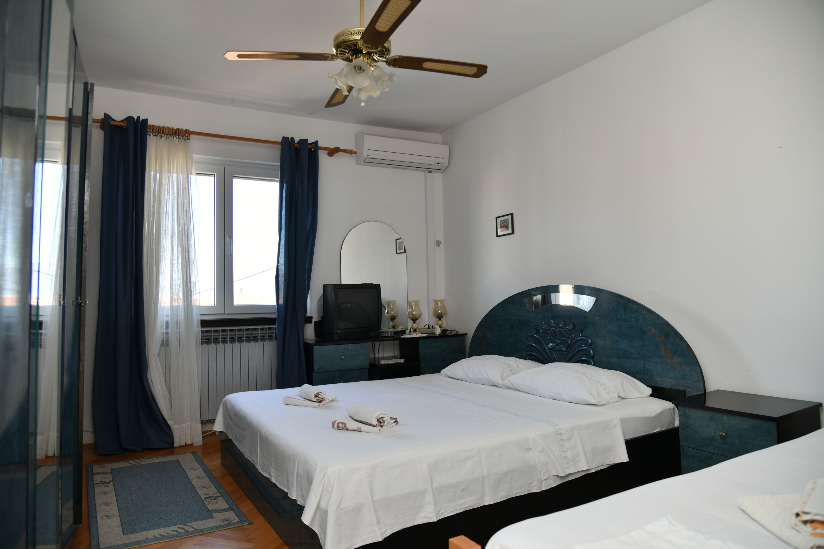 Apartments Valerija 66671-A2