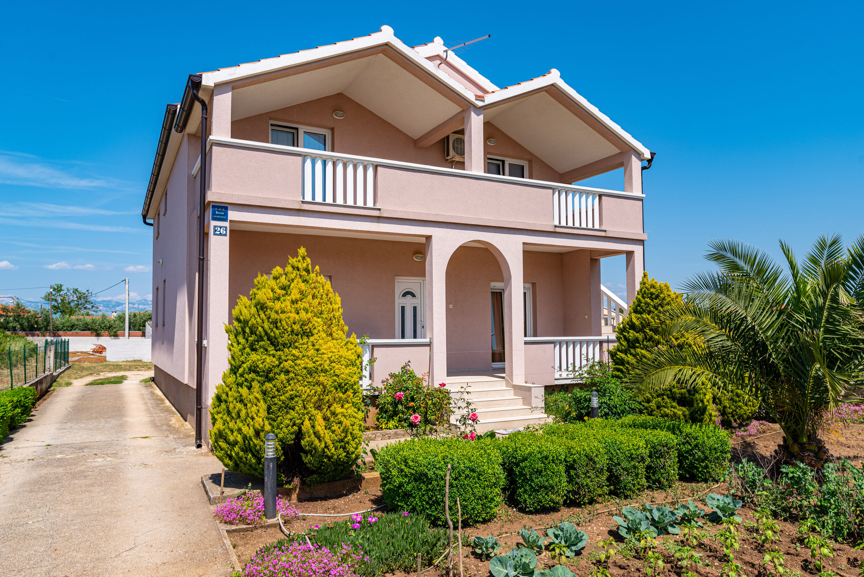 Apartments Nikola 81291-A2