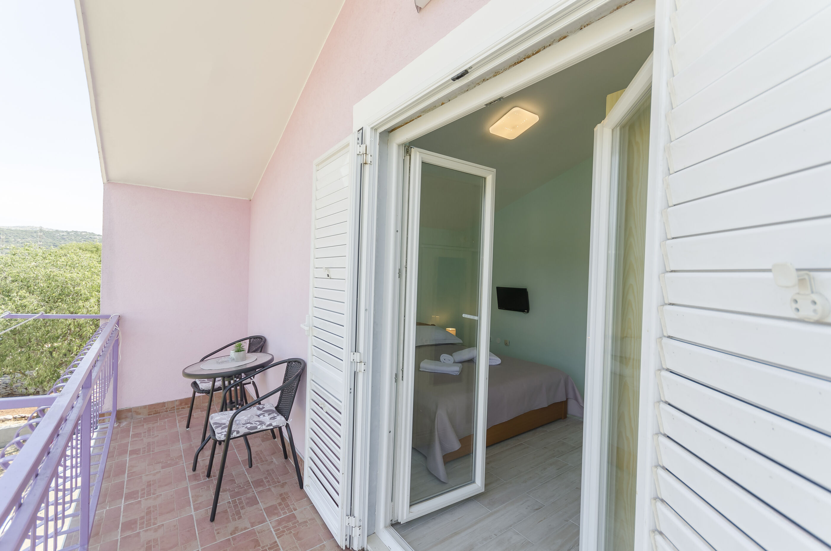 Apartment Lavender Dream 82491-A1