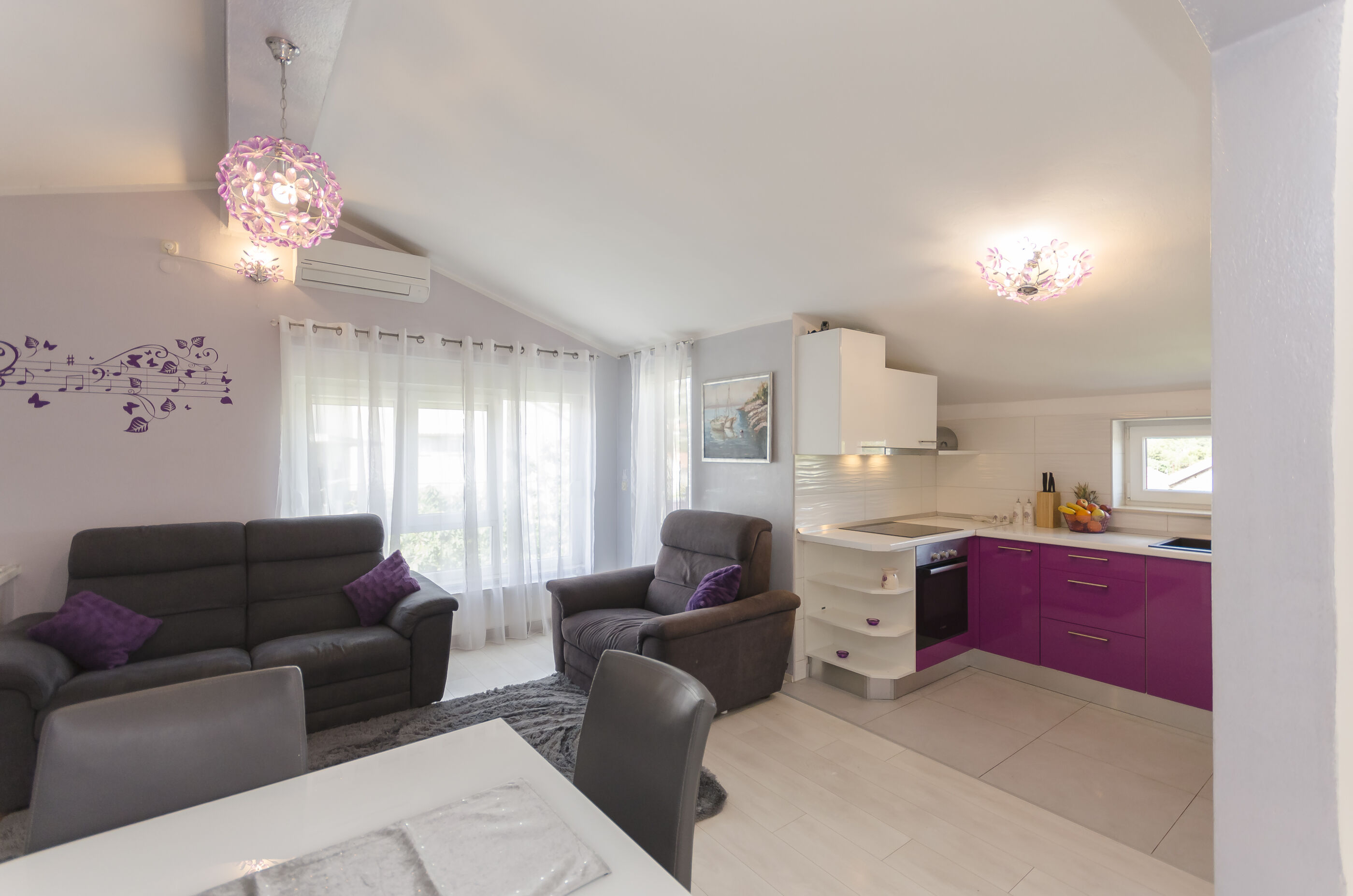 Apartment Lavender Dream 82491-A1
