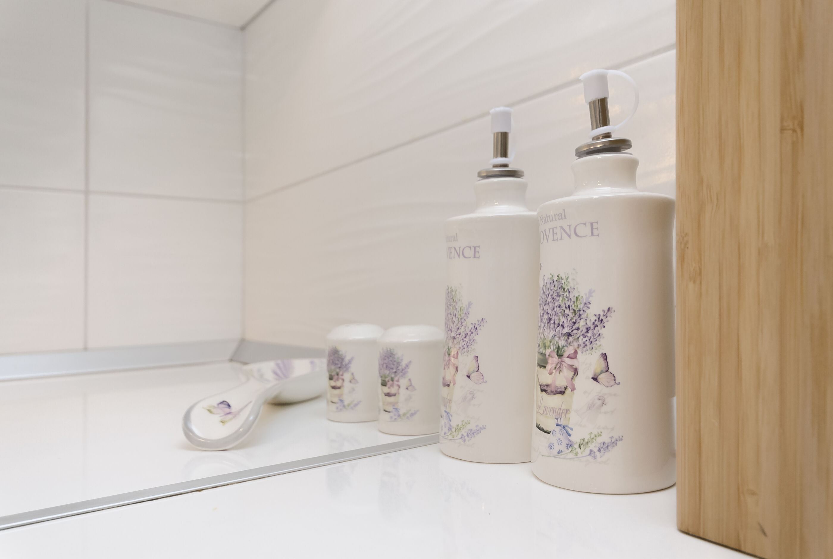 Apartment Lavender Dream 82491-A1