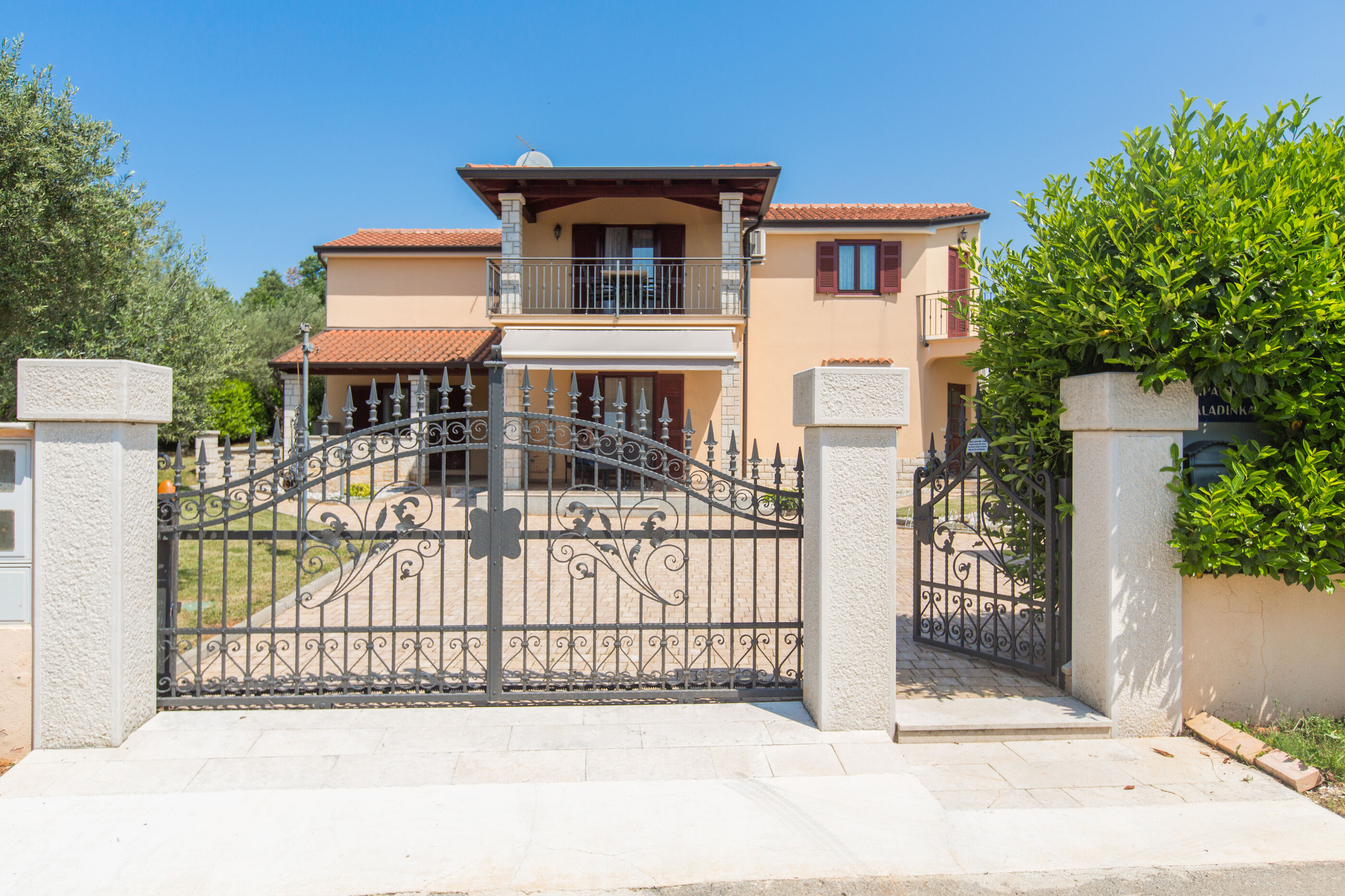 Apartments Marea Saladinka 84883-A3