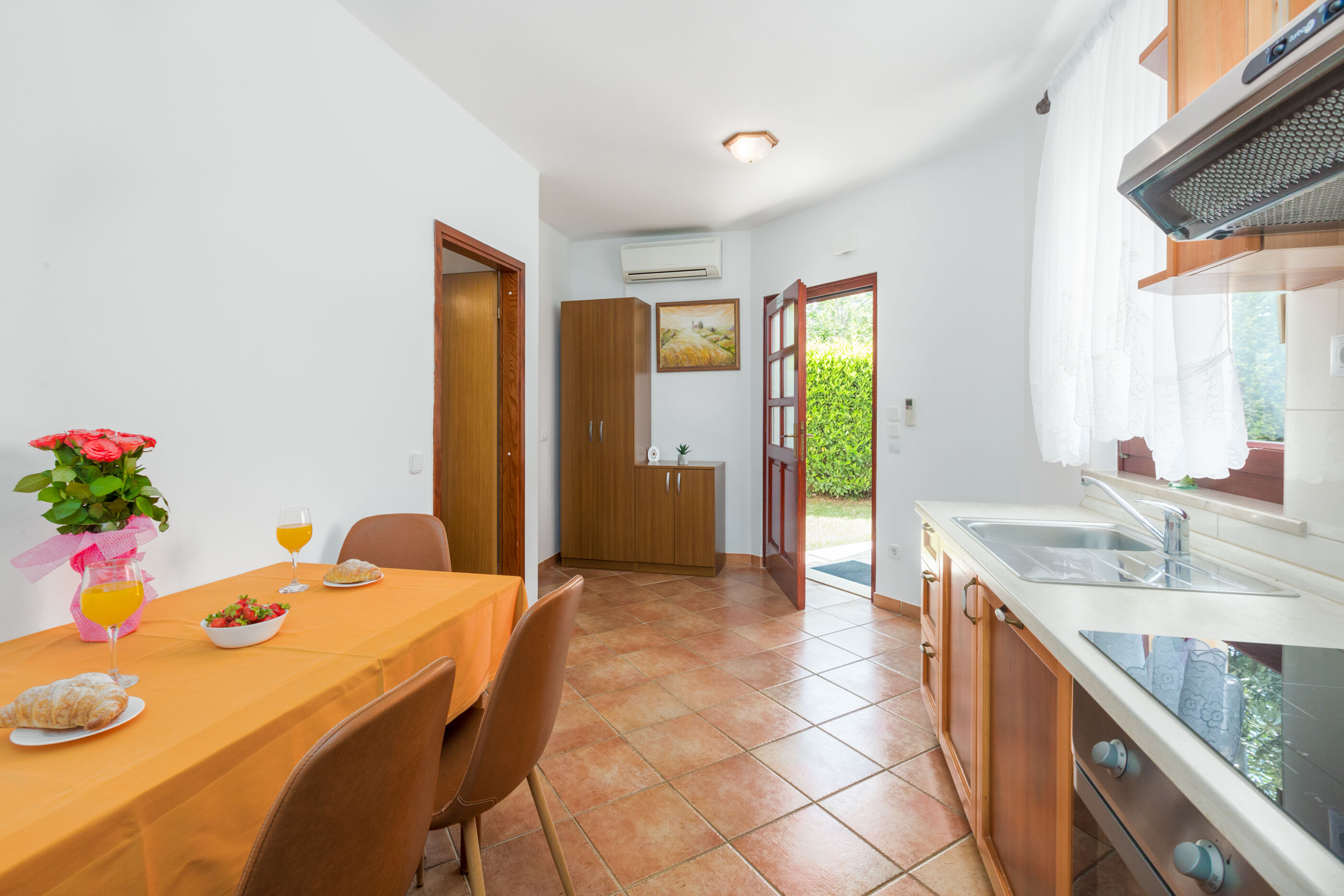 Apartments Marea Saladinka 84883-A2