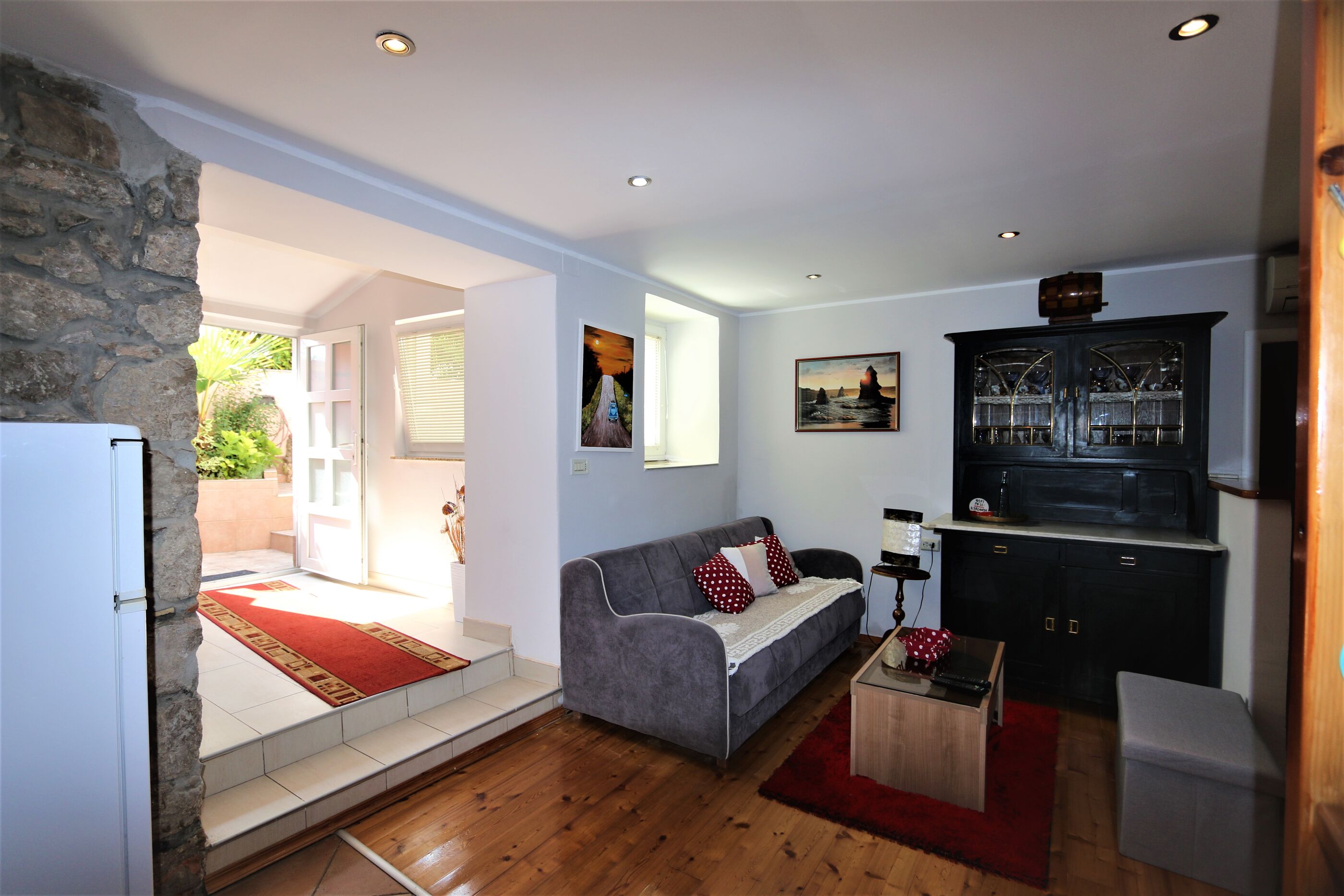 Apartments Ticak 60255-A1