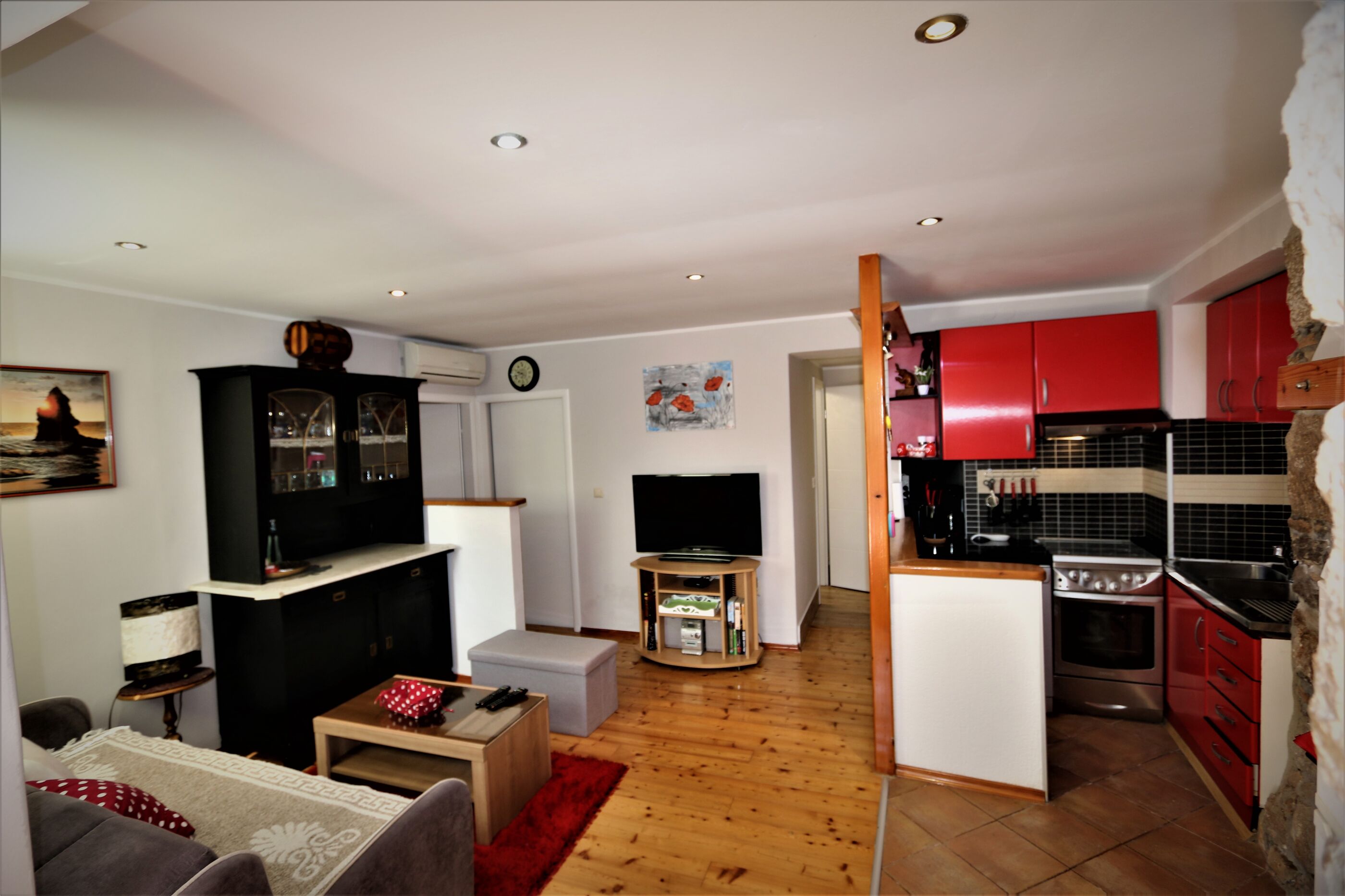 Apartments Ticak 60255-A1