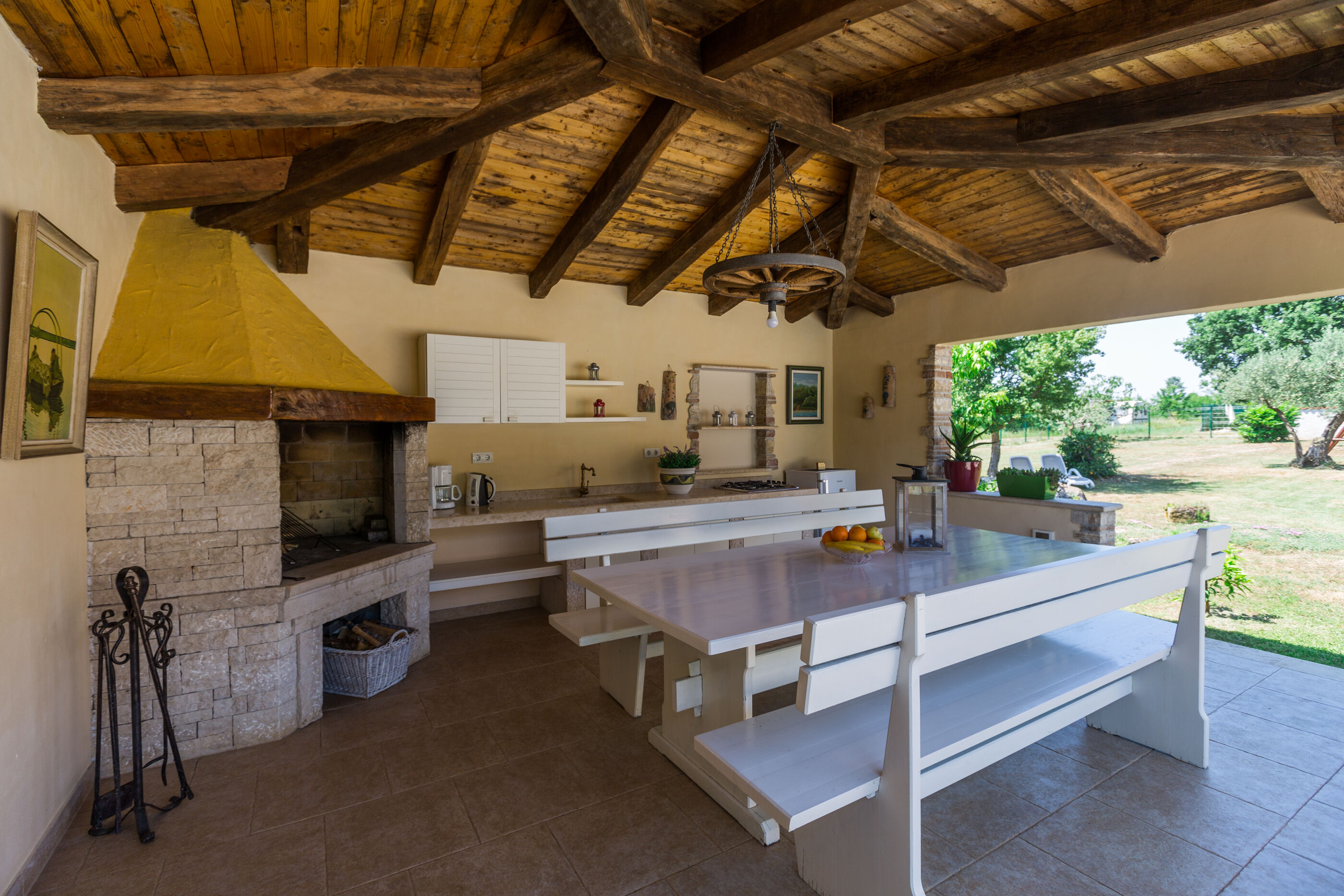 Villa Natura s bazenom okružena zelenilom 83584-K1