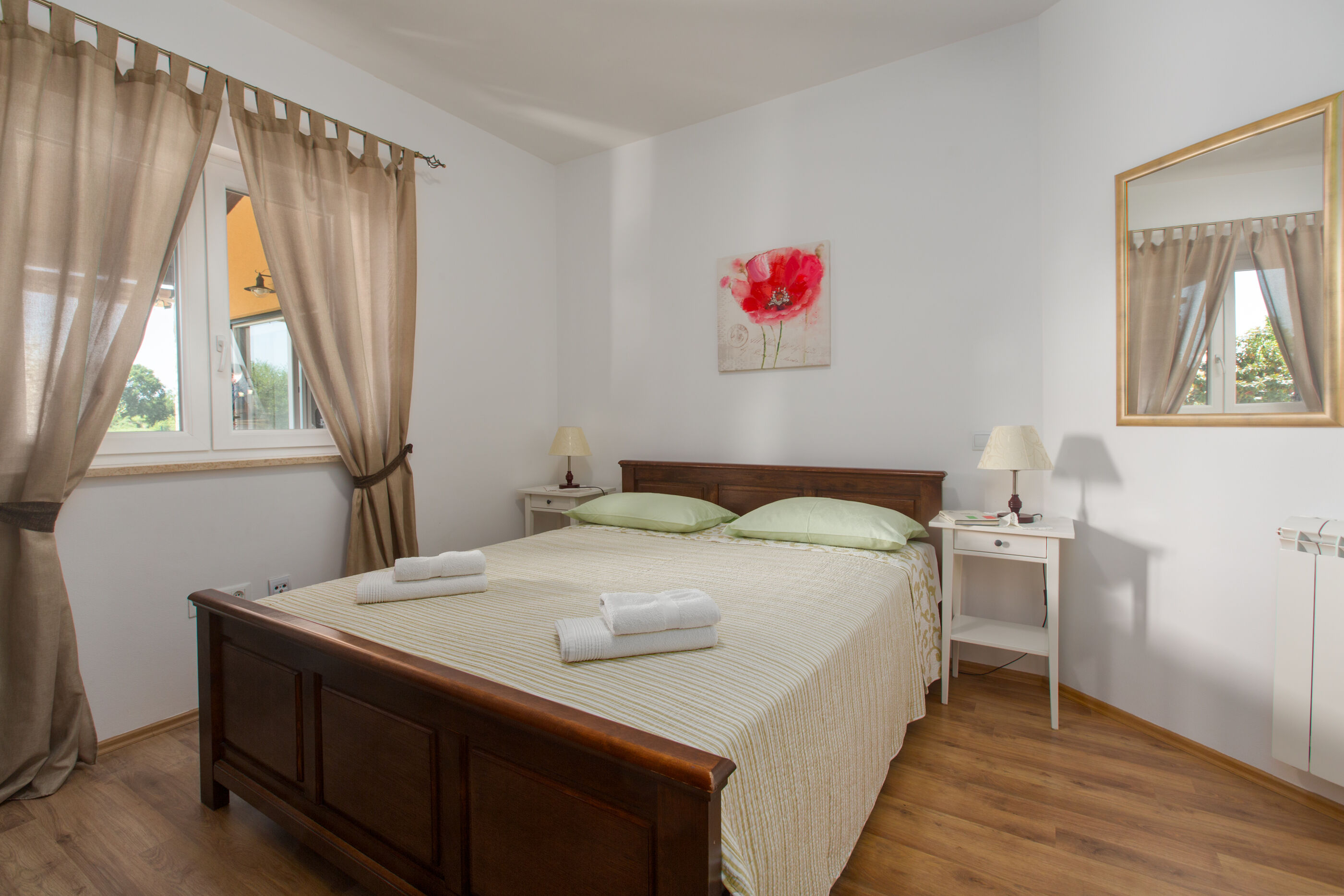 Villa Natura s bazenom okružena zelenilom 83584-K1
