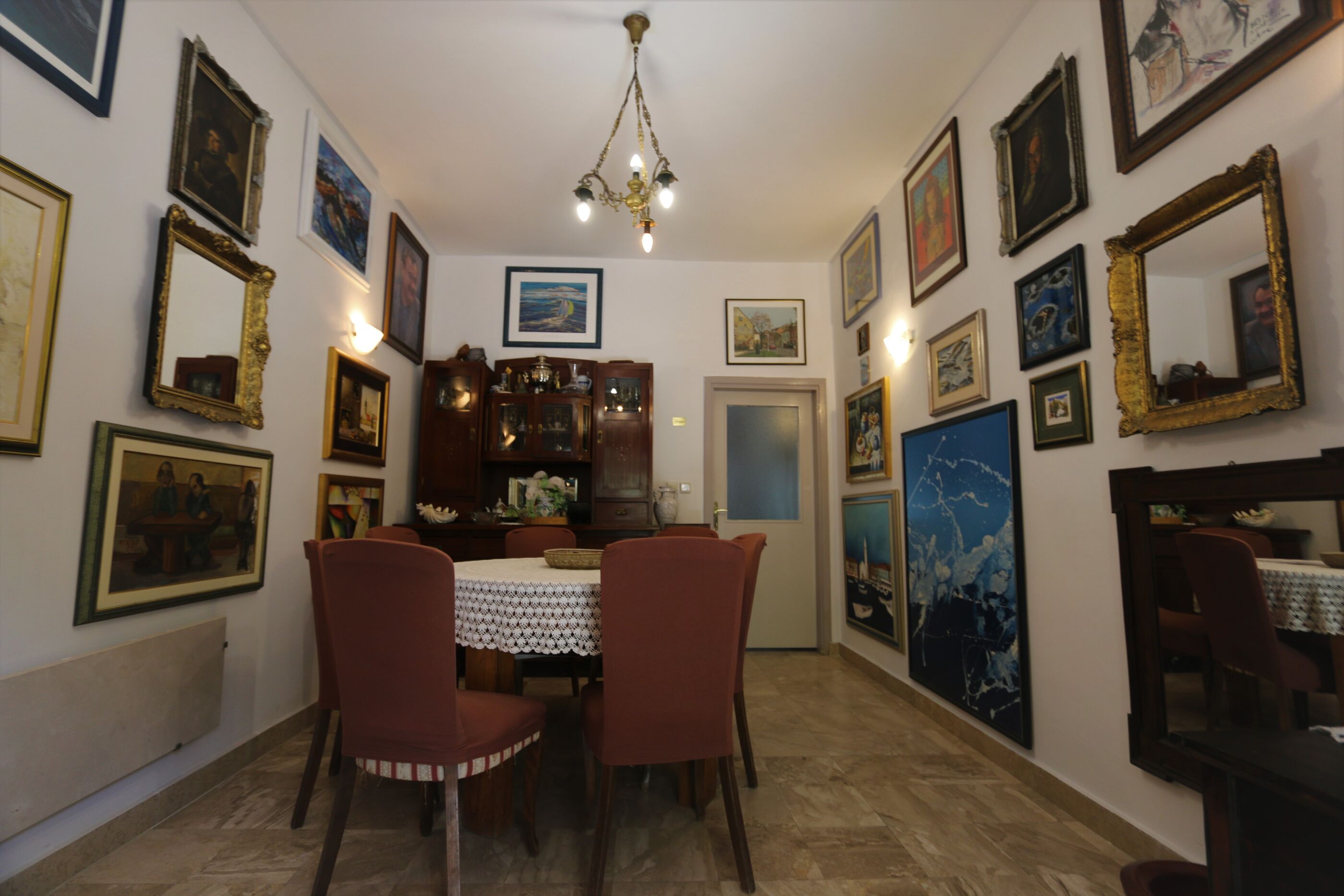 Apartments Ljuština 10025-A1