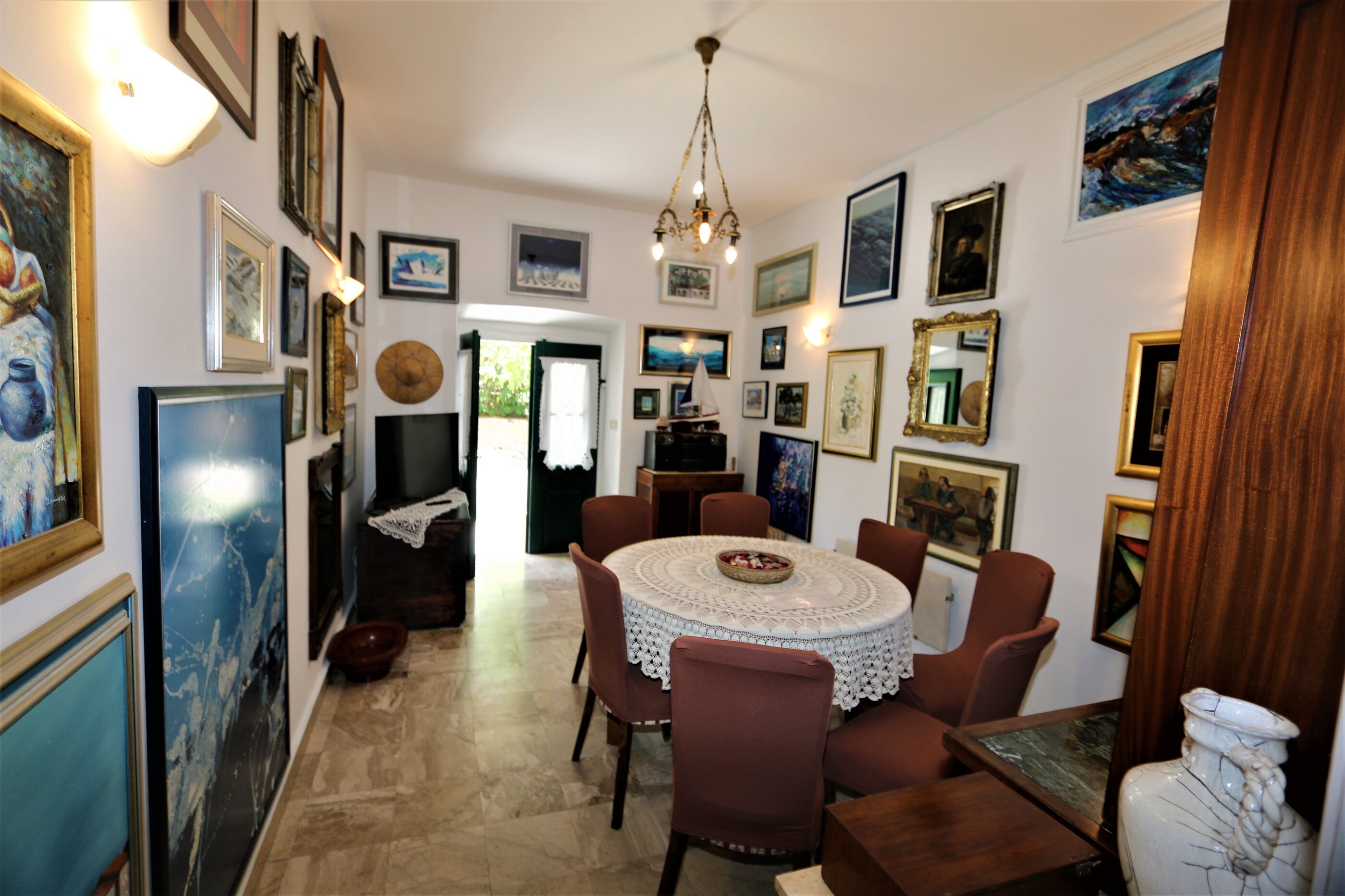 Apartments Ljuština 10025-A1