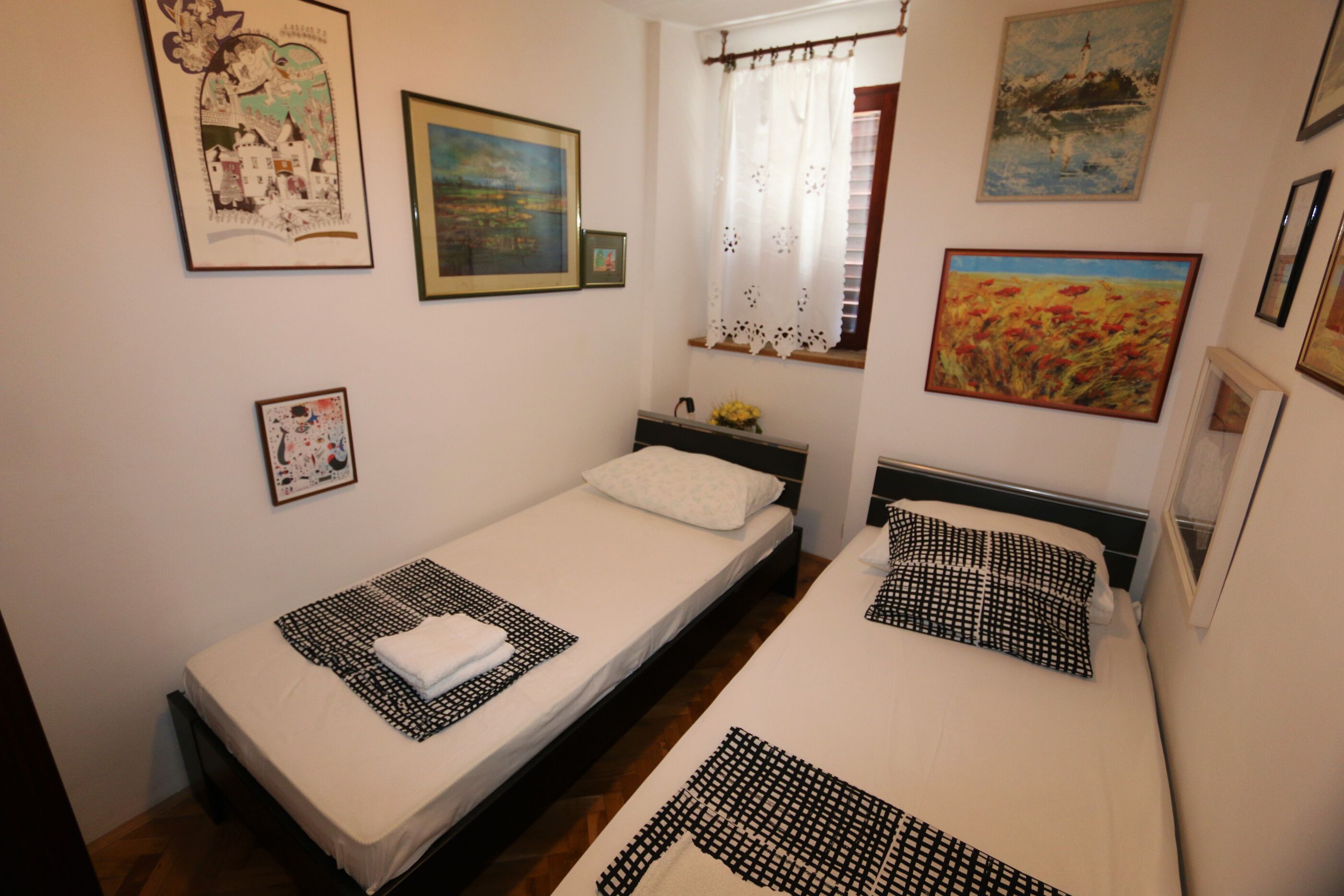 Apartments Ljuština 10025-A1