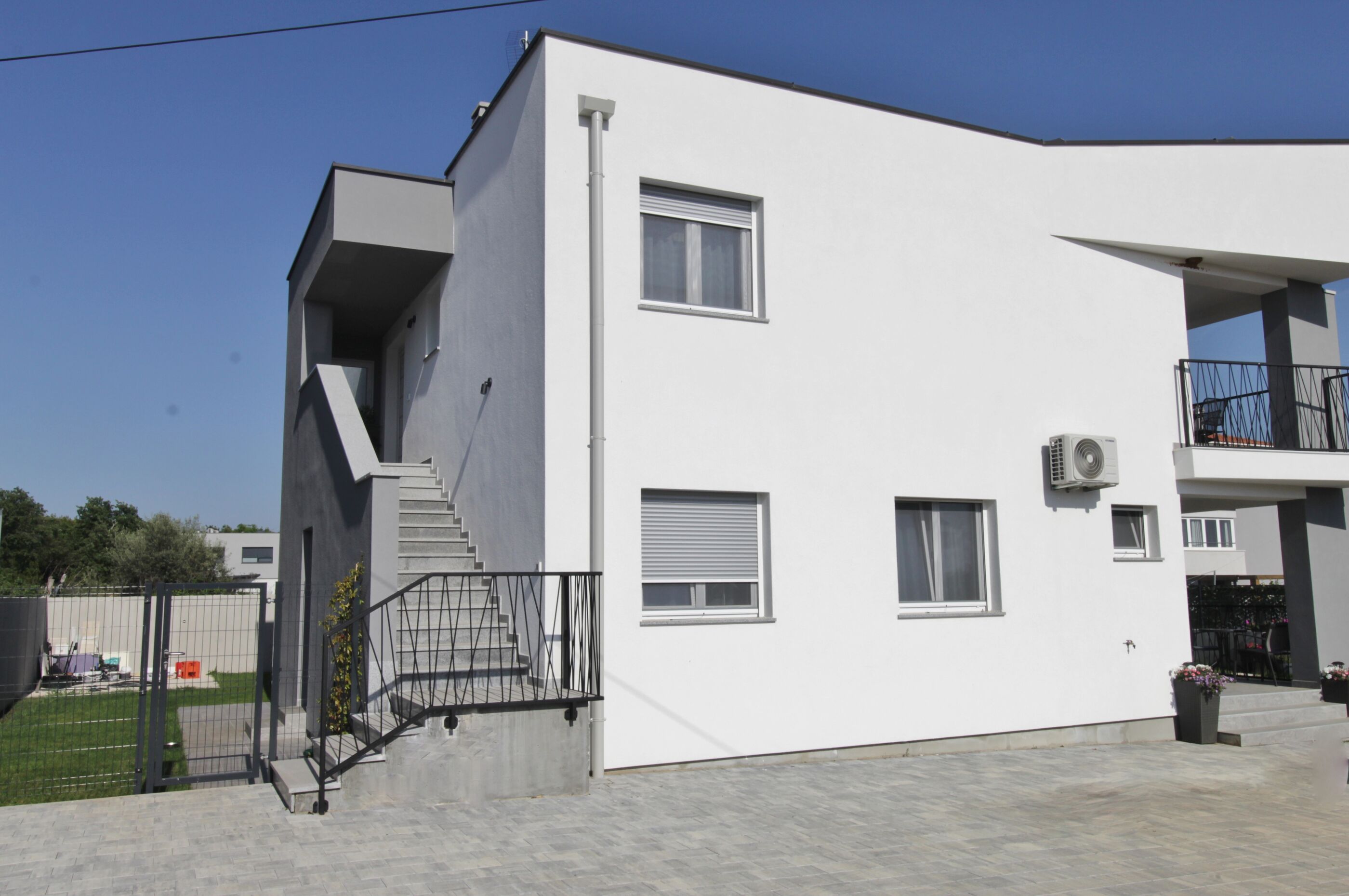 Apartments La mar Zambratija 84557-A2