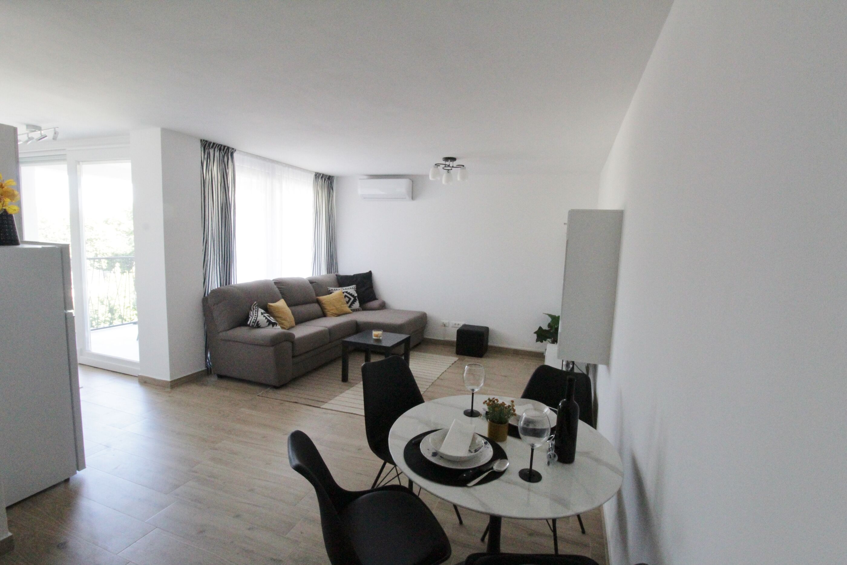 Apartments La mar Zambratija 84557-A2