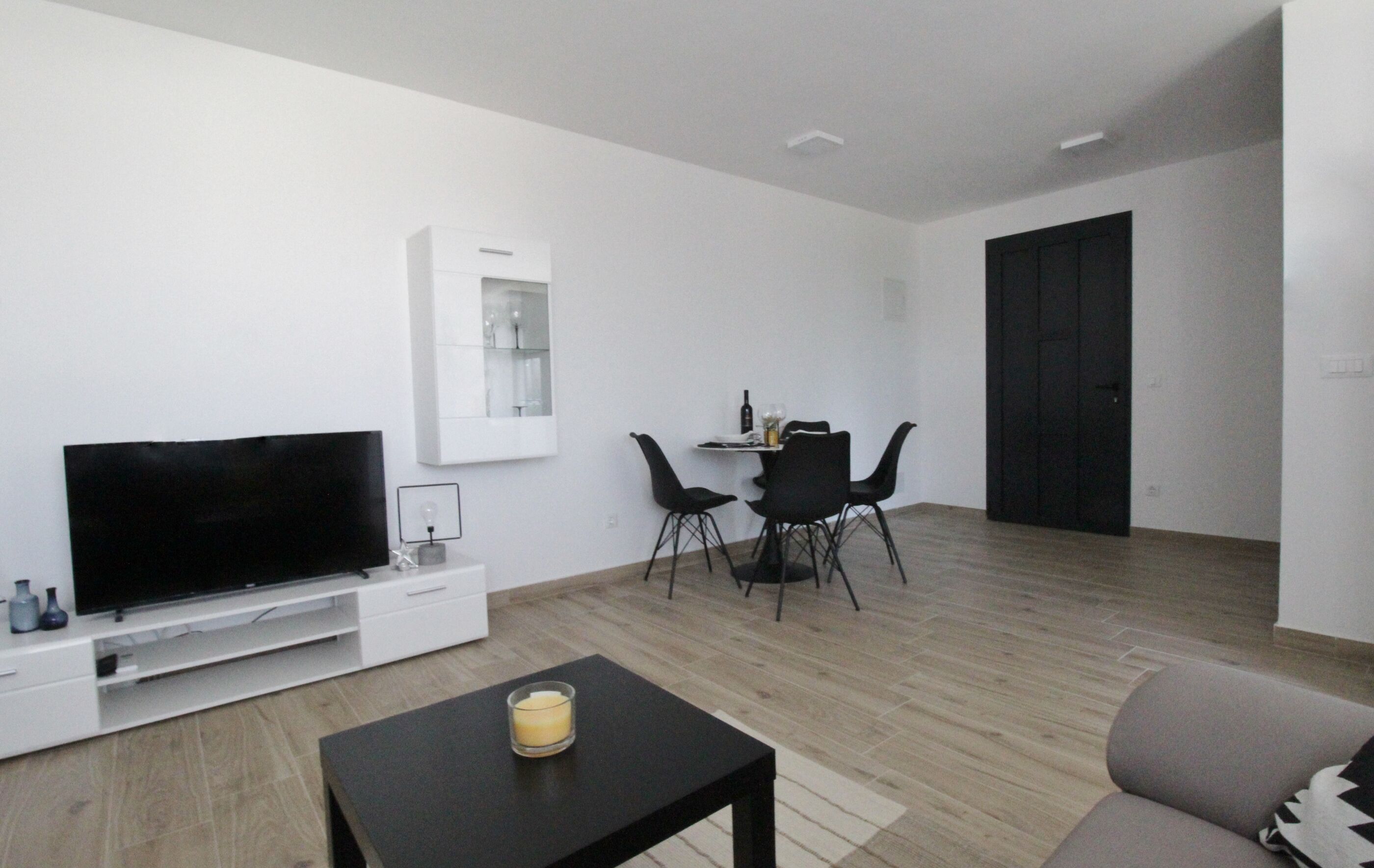 Apartments La mar Zambratija 84557-A2