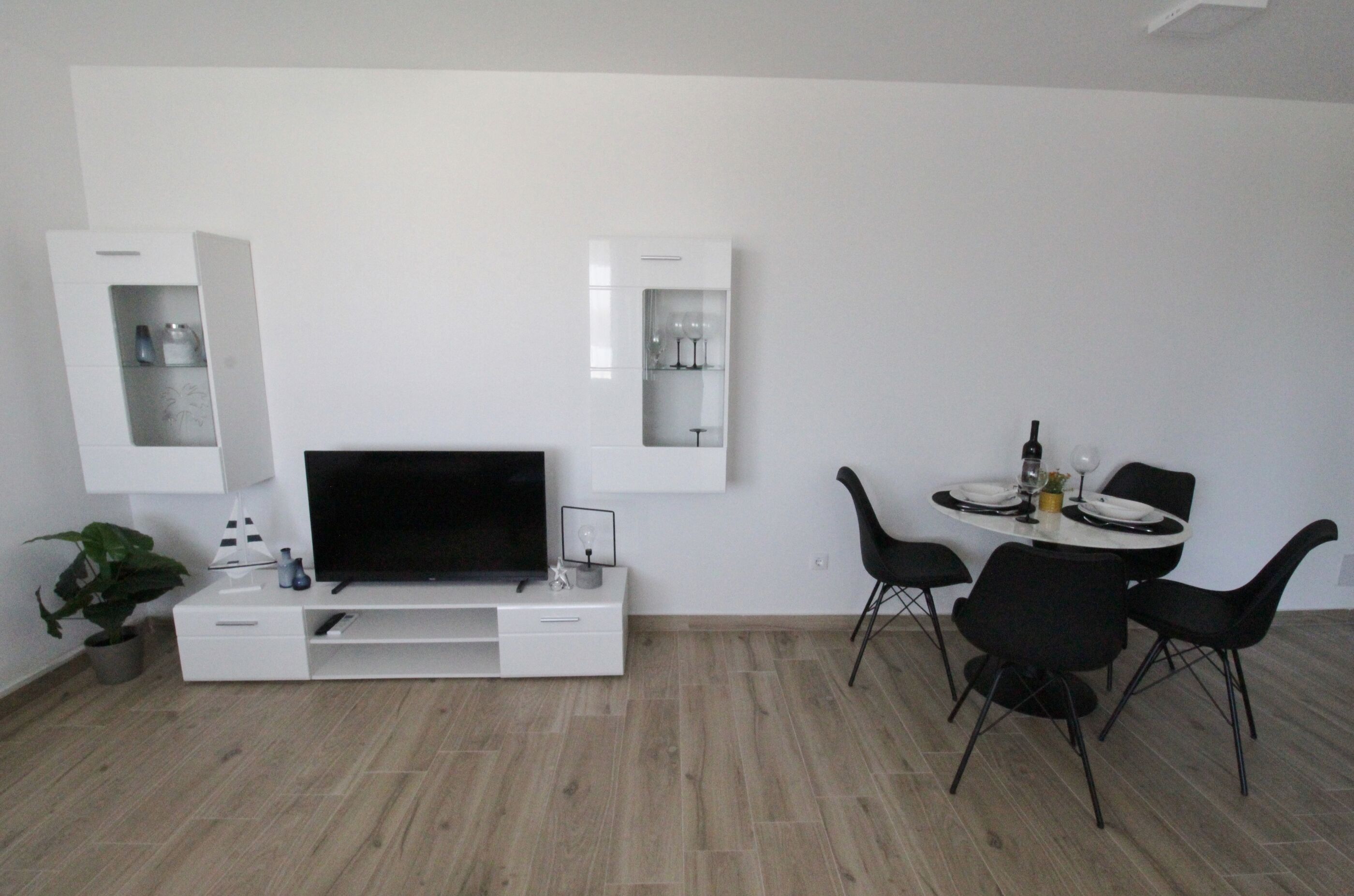 Apartments La mar Zambratija 84557-A2