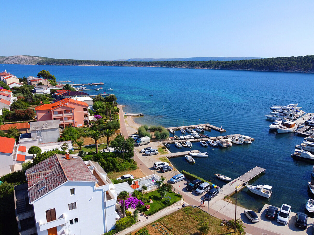Apartments Near the sea Barbat 17702-A2