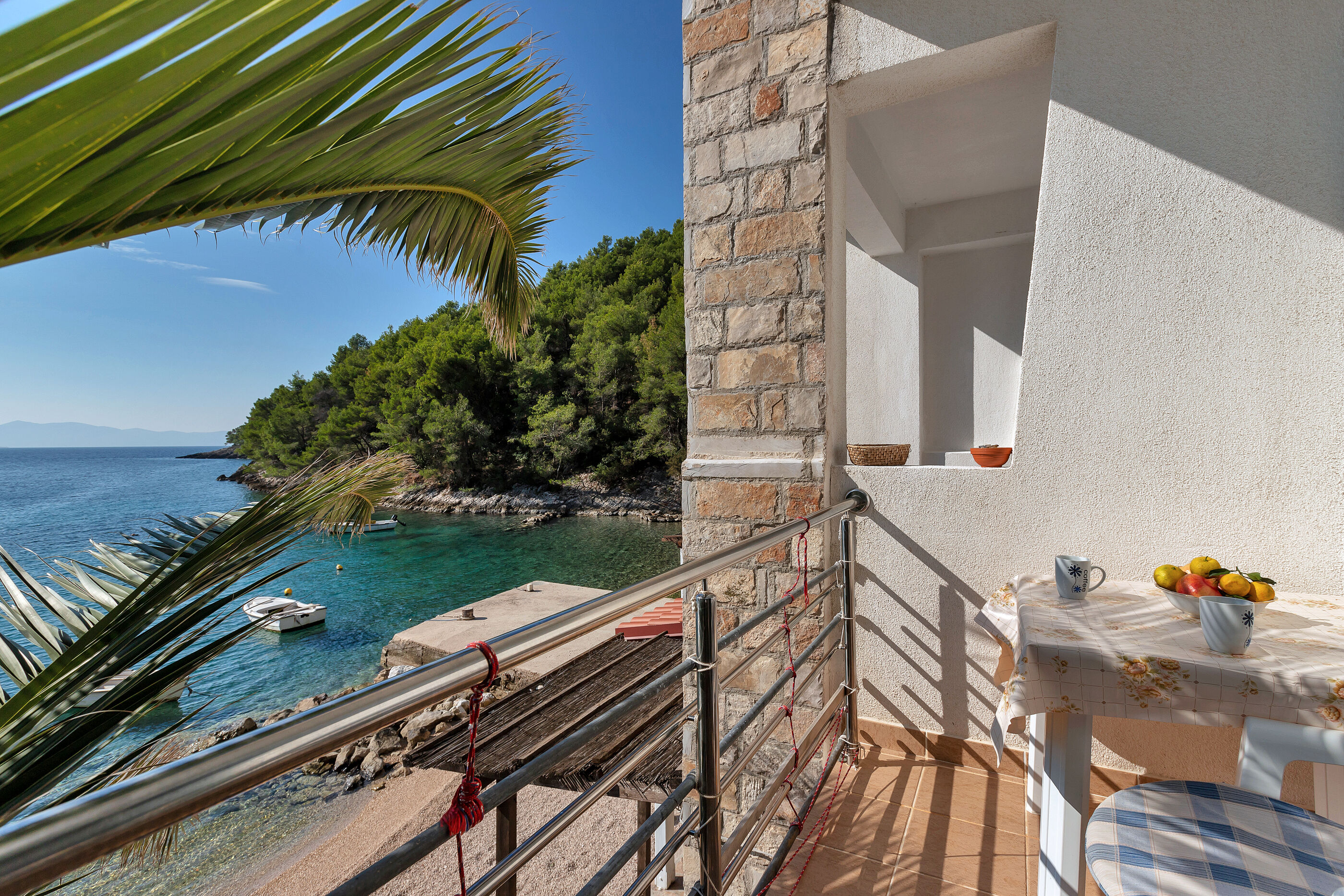 Apartments Robinzon Nikola 83741-A1