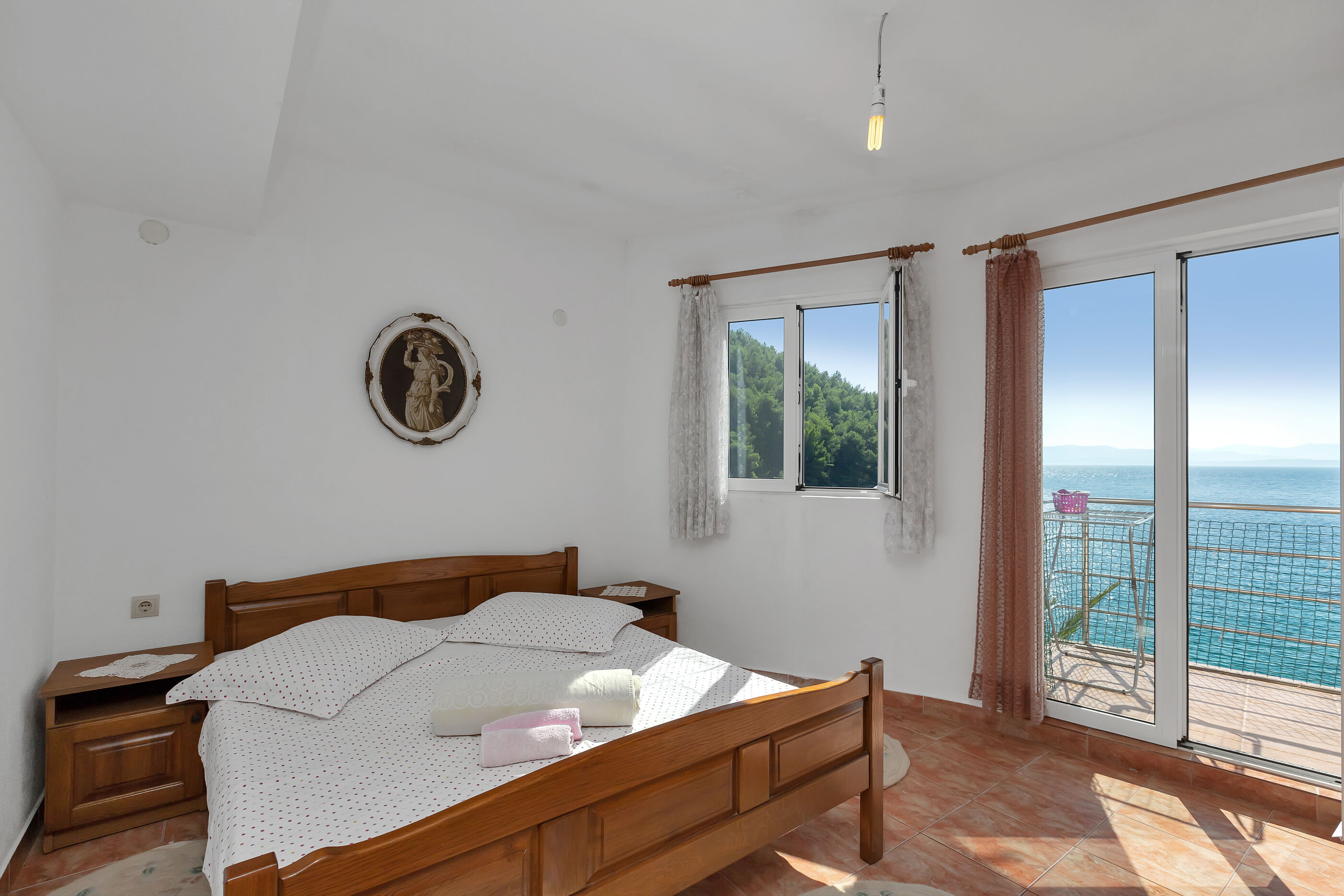 Apartments Robinzon Nikola 83741-A2