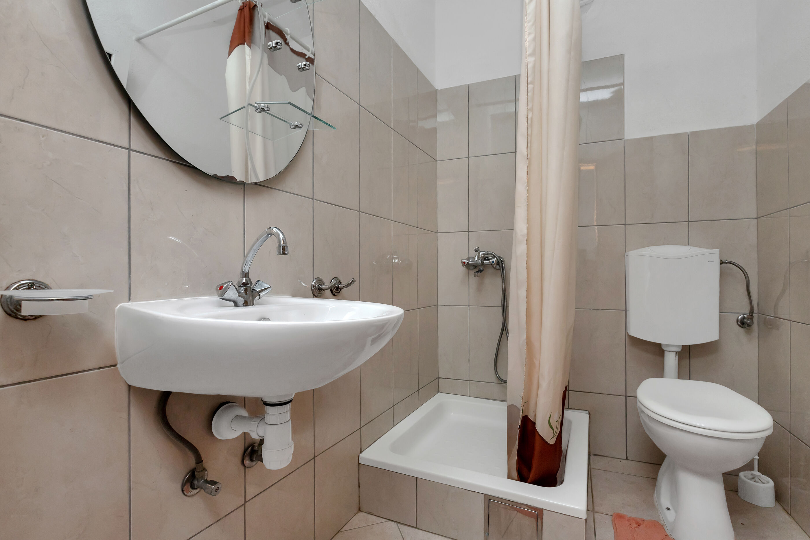 Apartments Robinzon Nikola 83741-A2