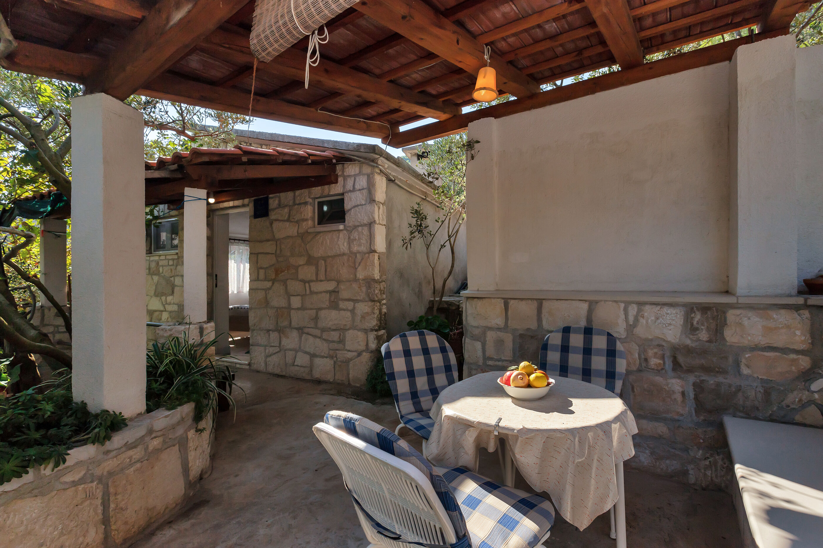 Apartments Robinzon Nikola 83741-A3