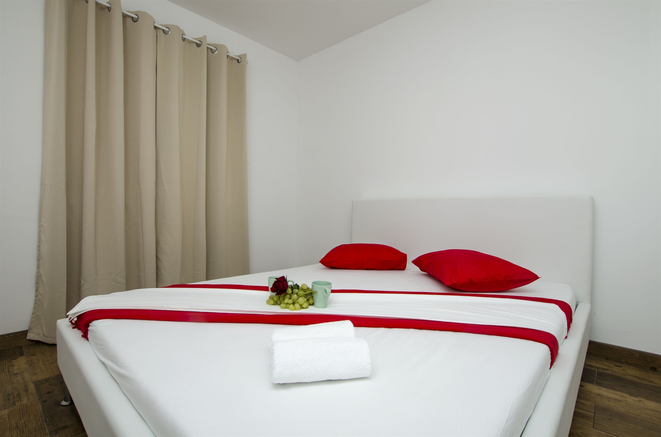 Apartments Lorenzo 26581-A3