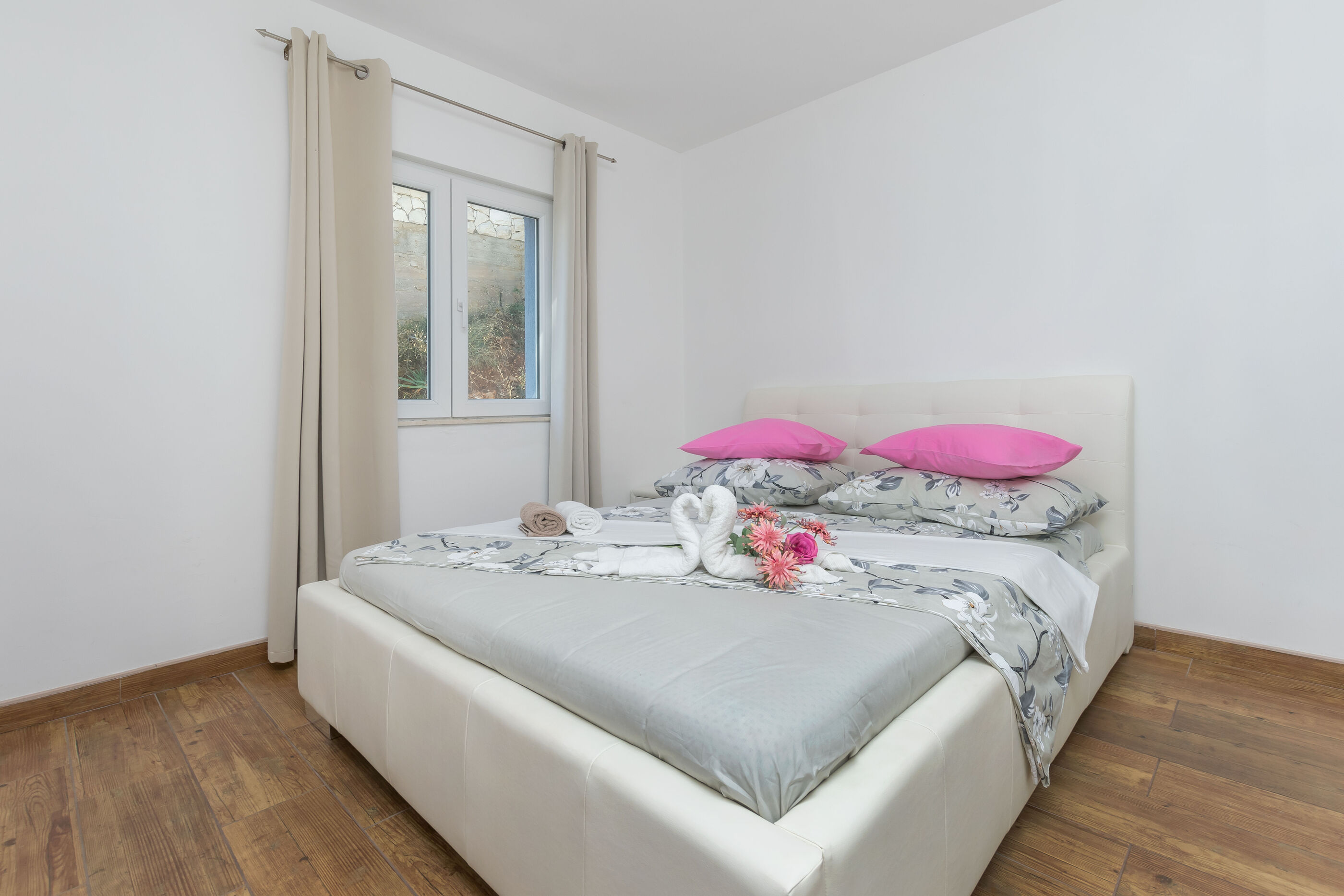 Apartments Lorenzo 26581-A6