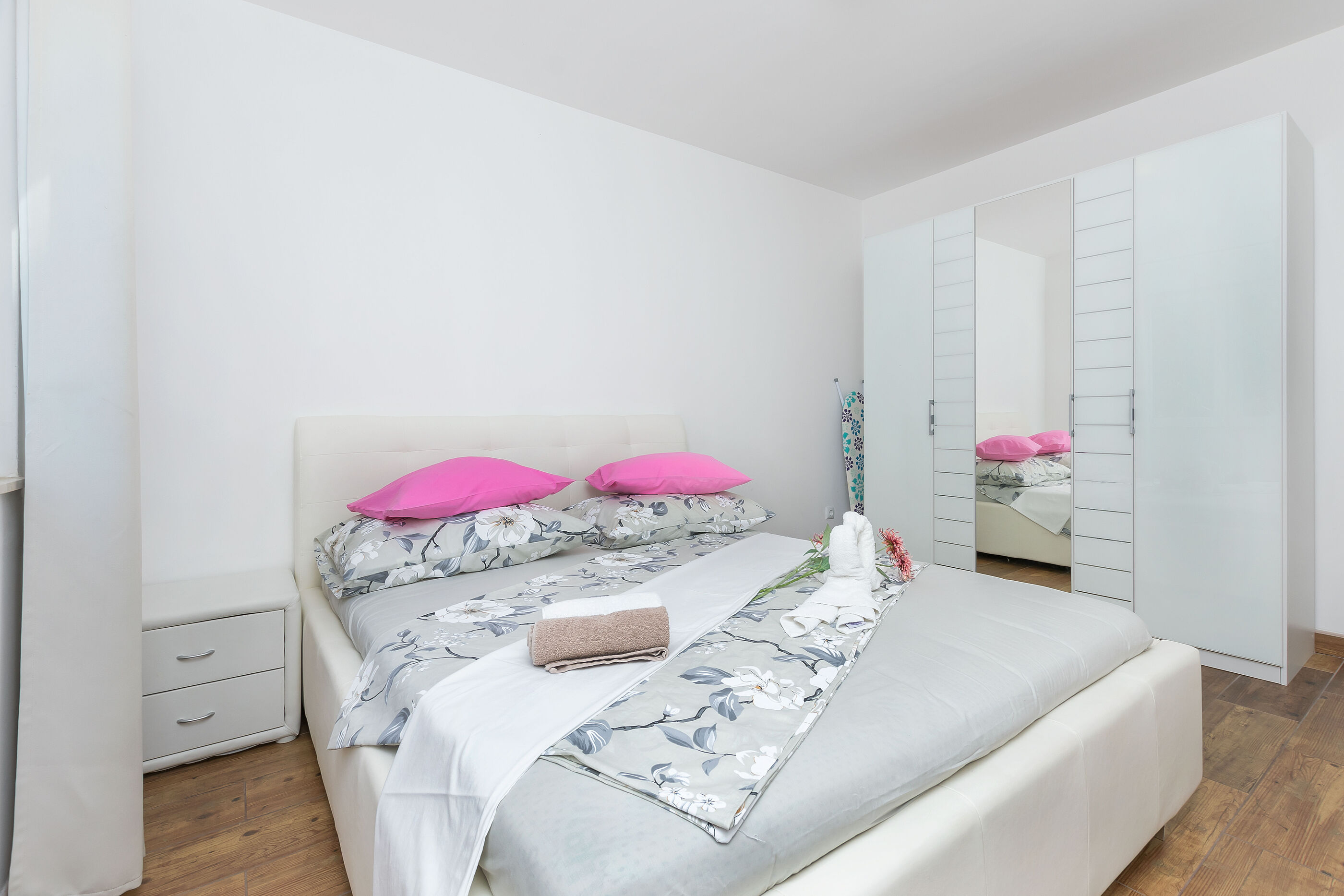 Apartments Lorenzo 26581-A6