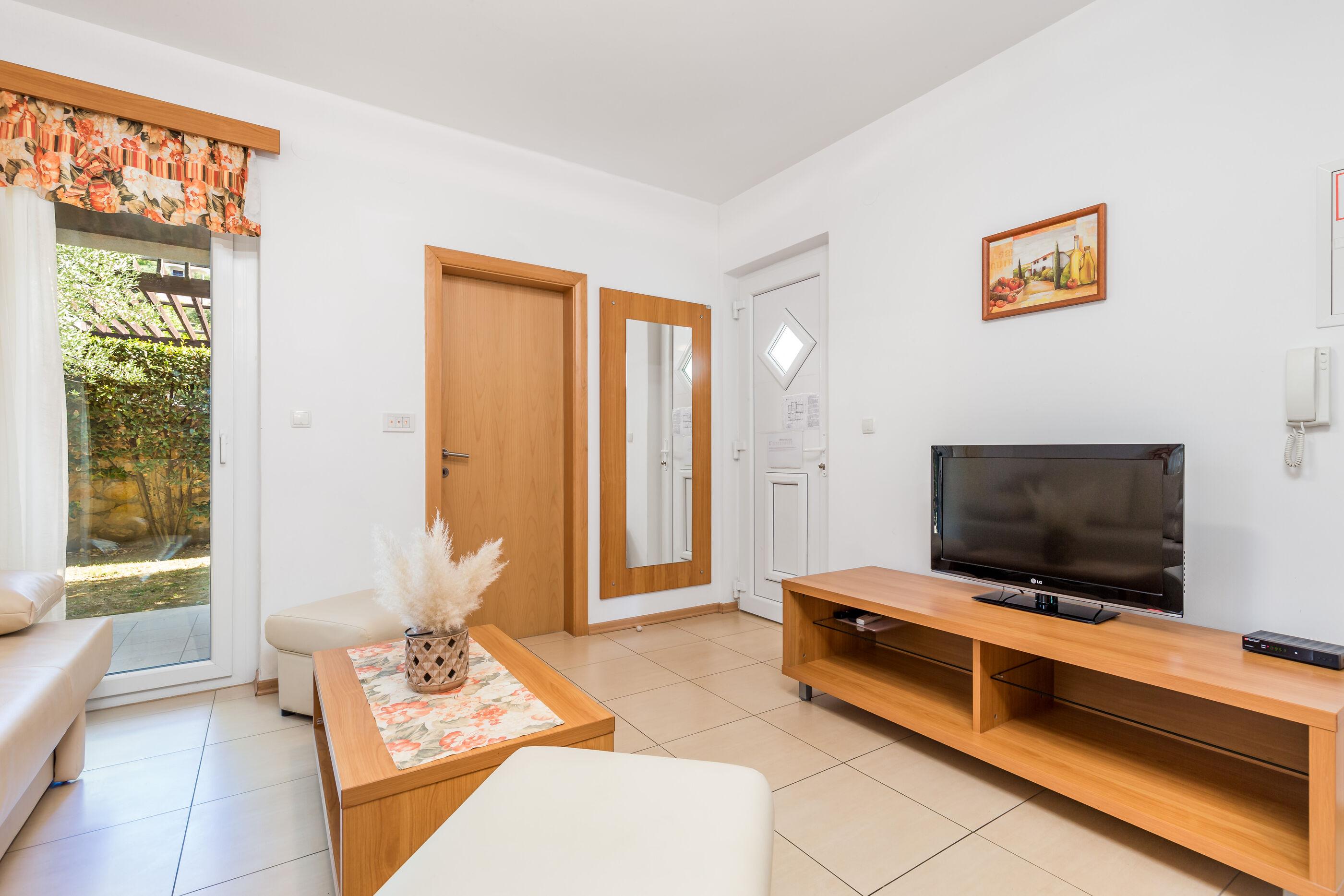 Apartments Mihaela A2