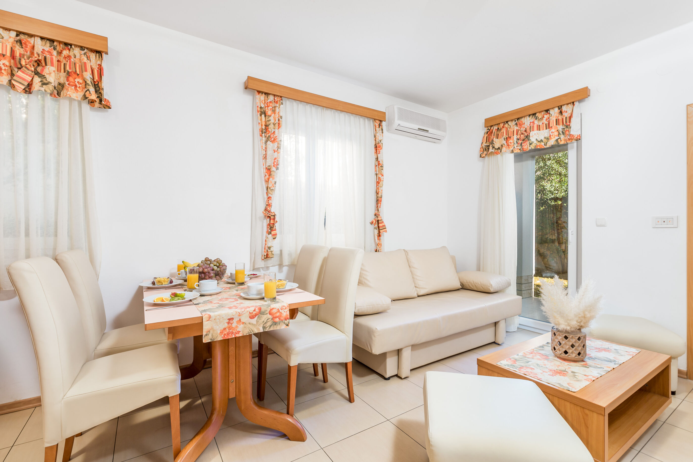 Apartments Mihaela A2
