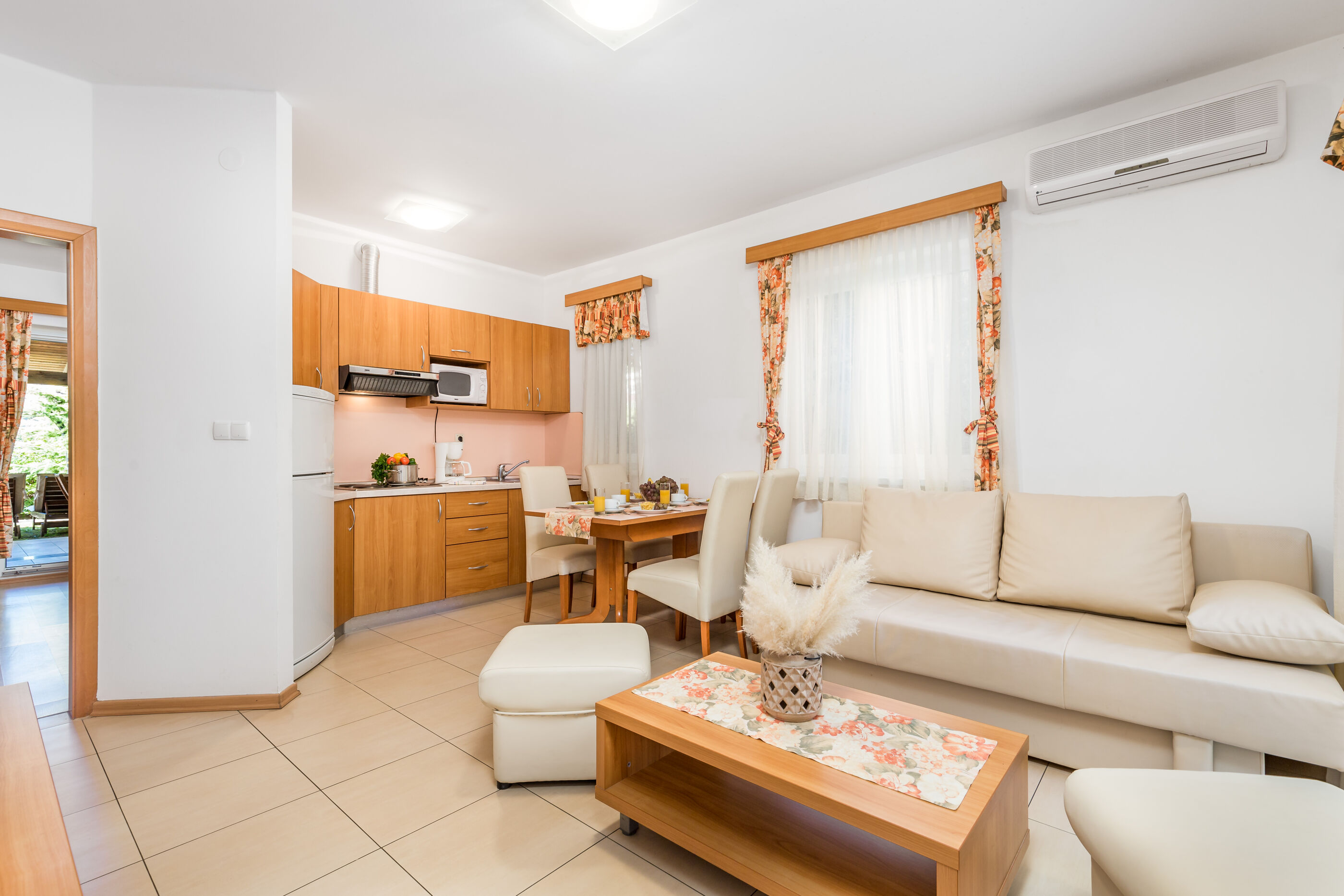 Apartments Mihaela A2