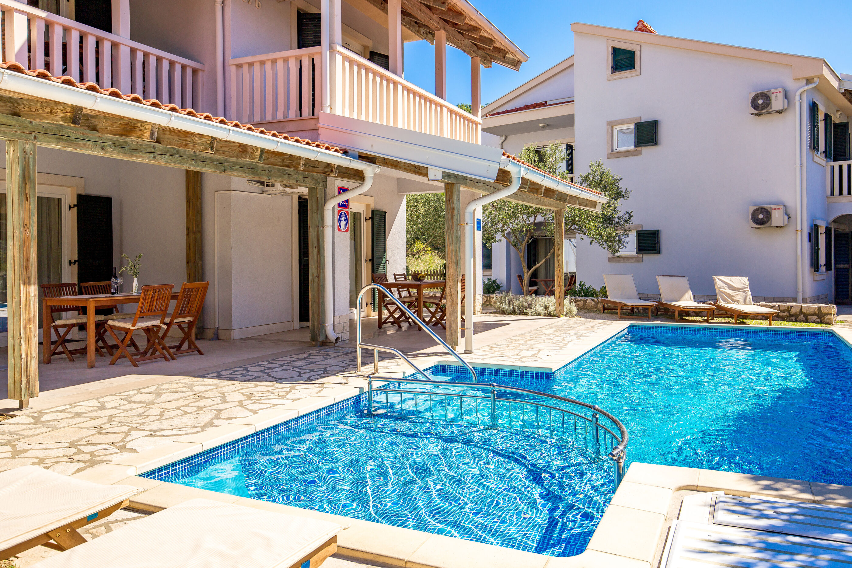 Apartments Mihaela A2