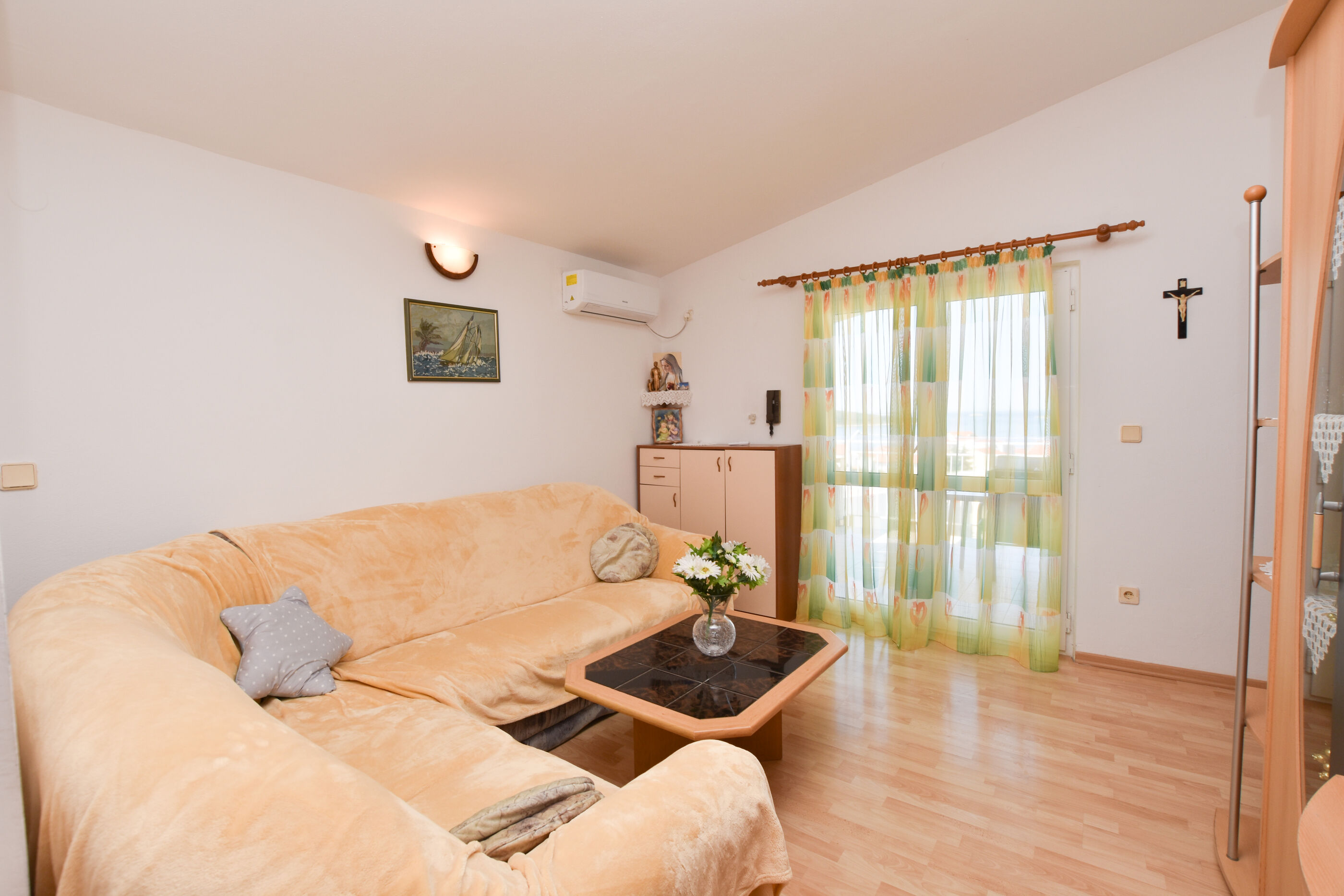 Apartments Djiko 51961-A1