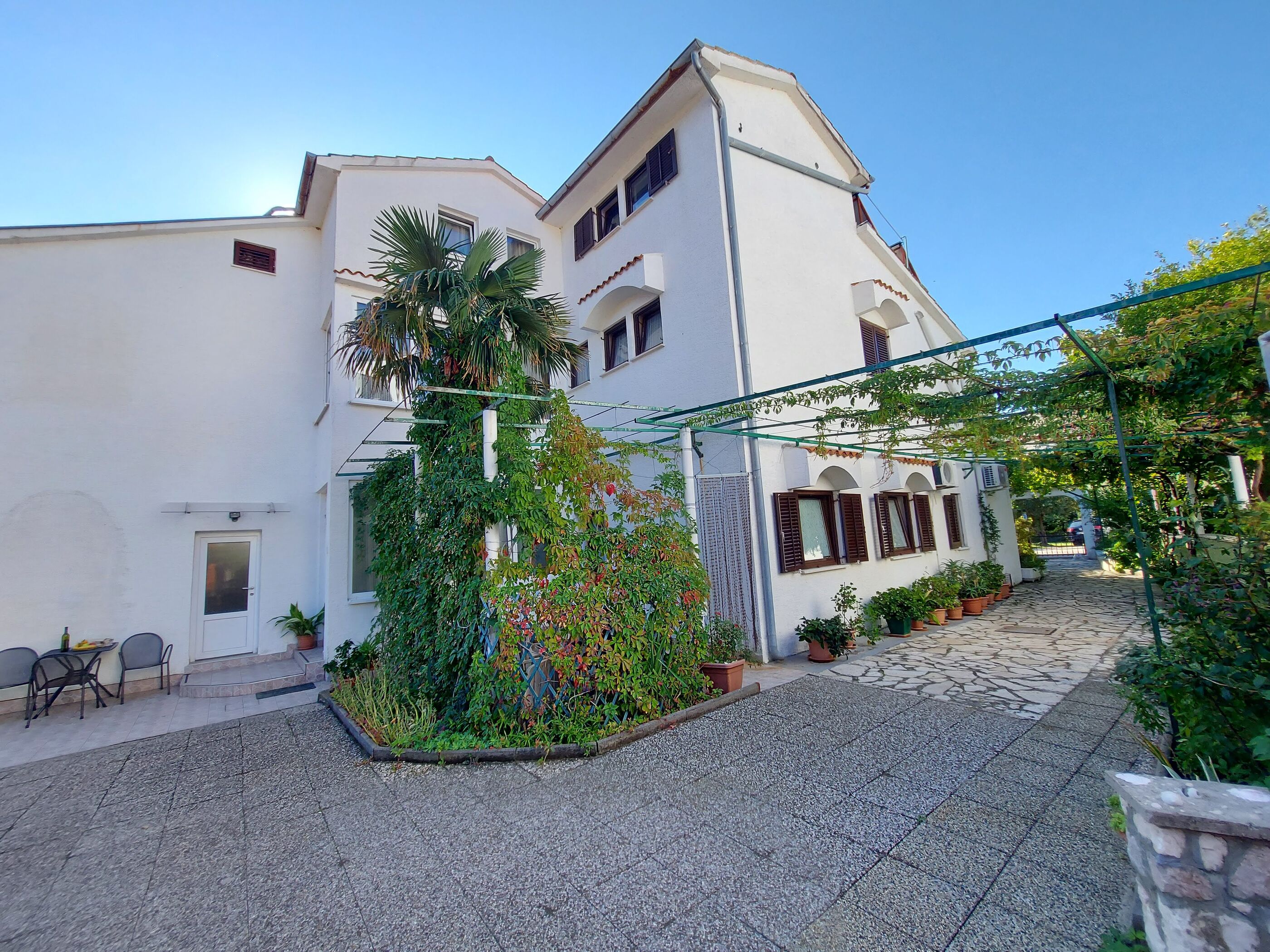 Apartments Fam Tomasic 77771-A2