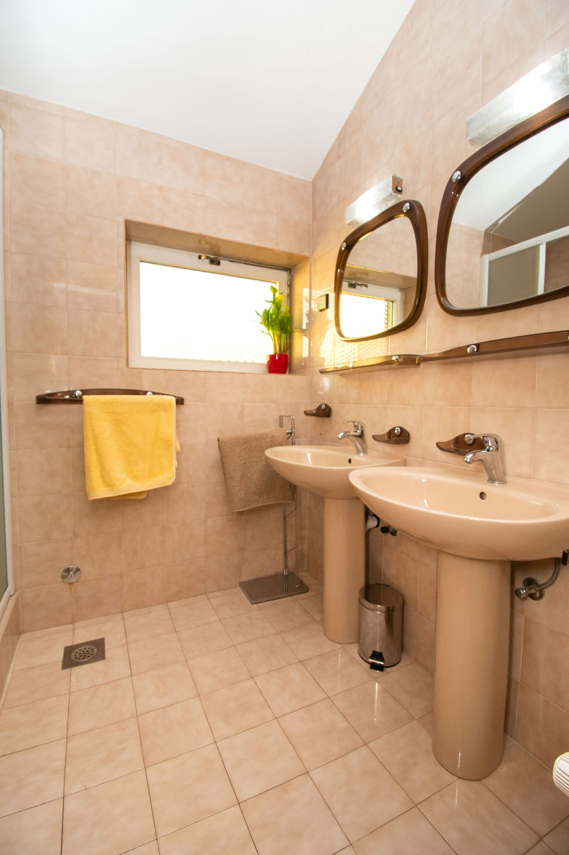 Apartments and Room Agiss with pool 83371-A1