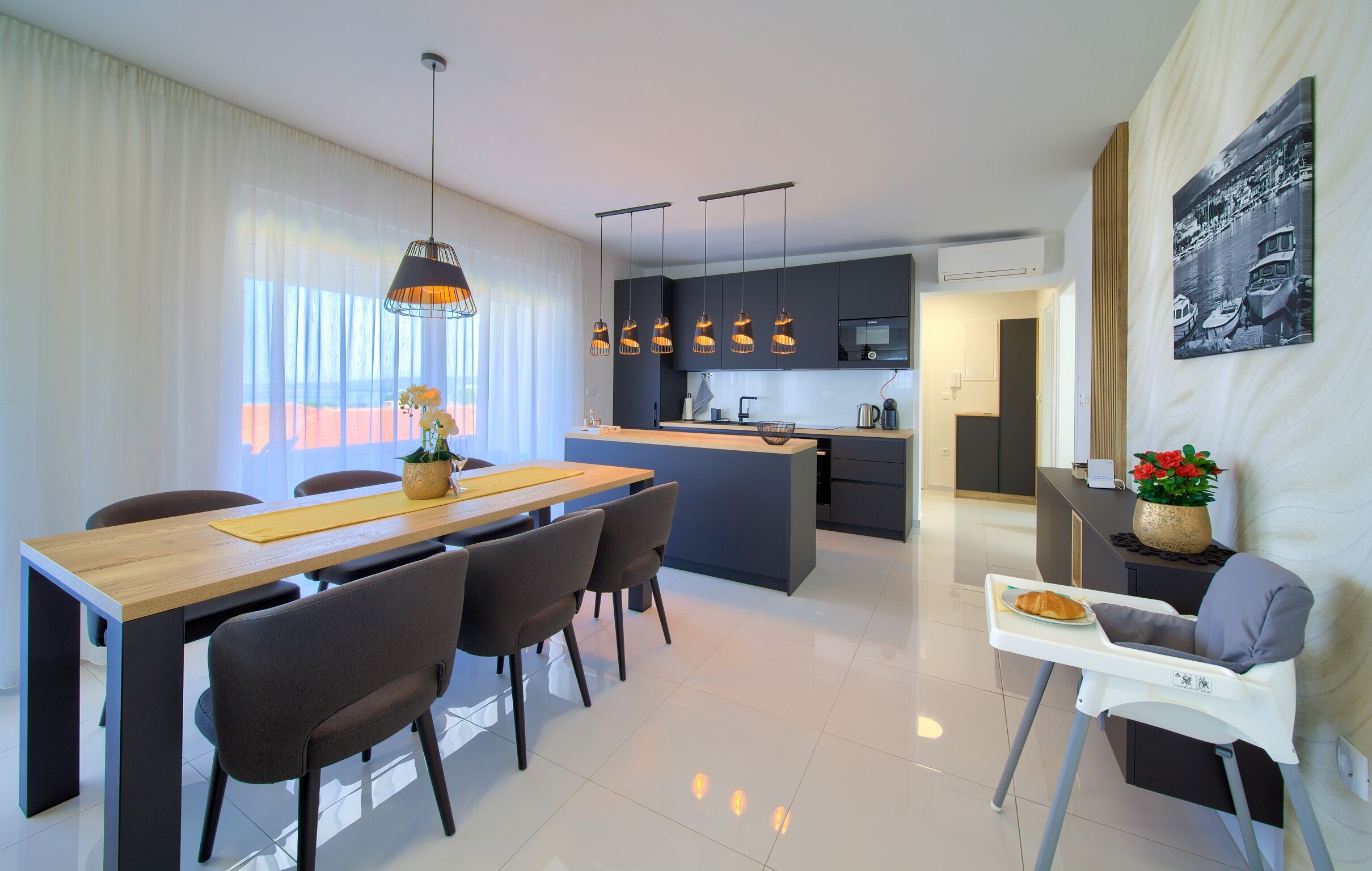 Apartment Crystal Aura 2 62079-A1