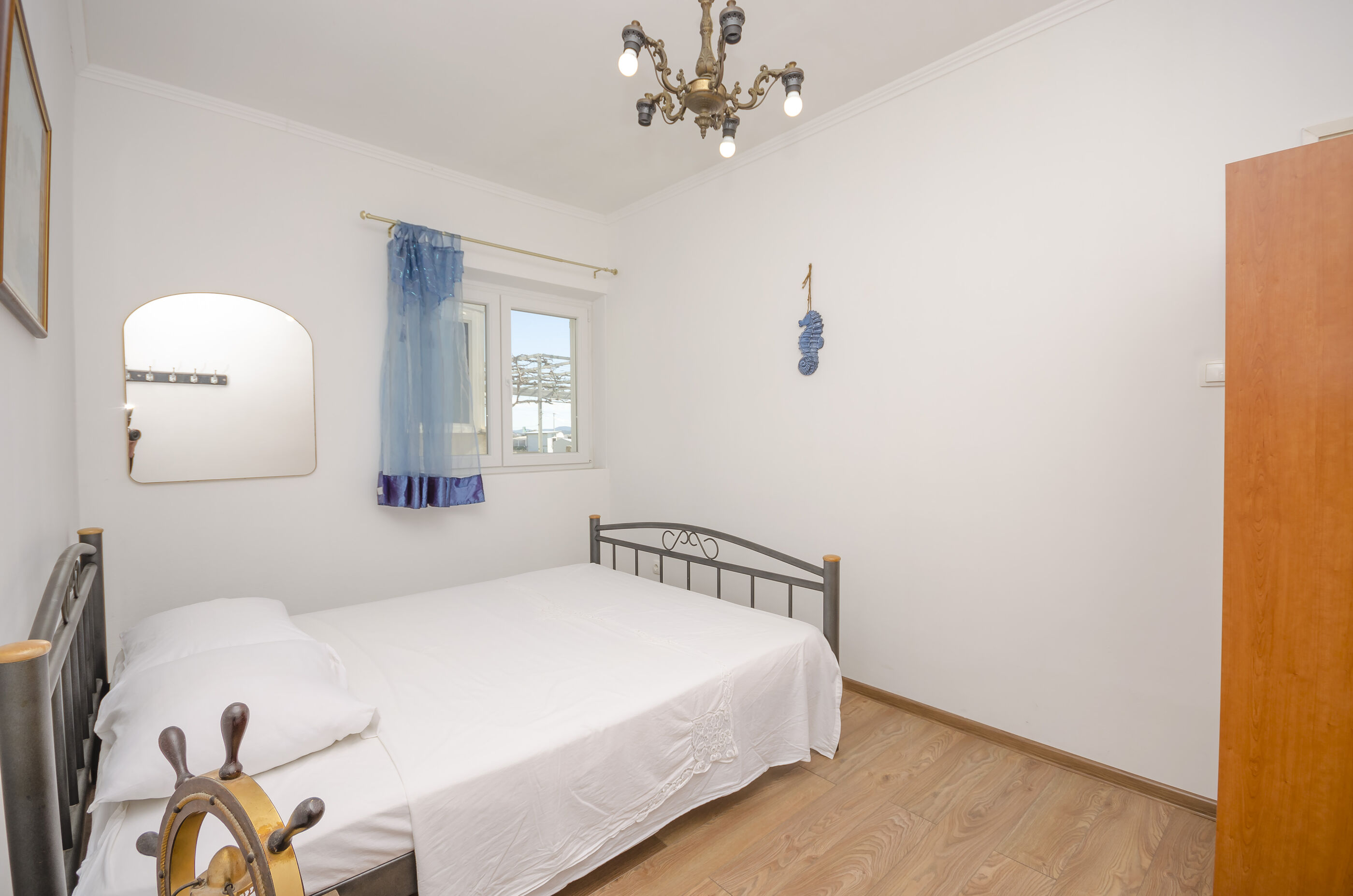 Apartment By the sea 83561-A1