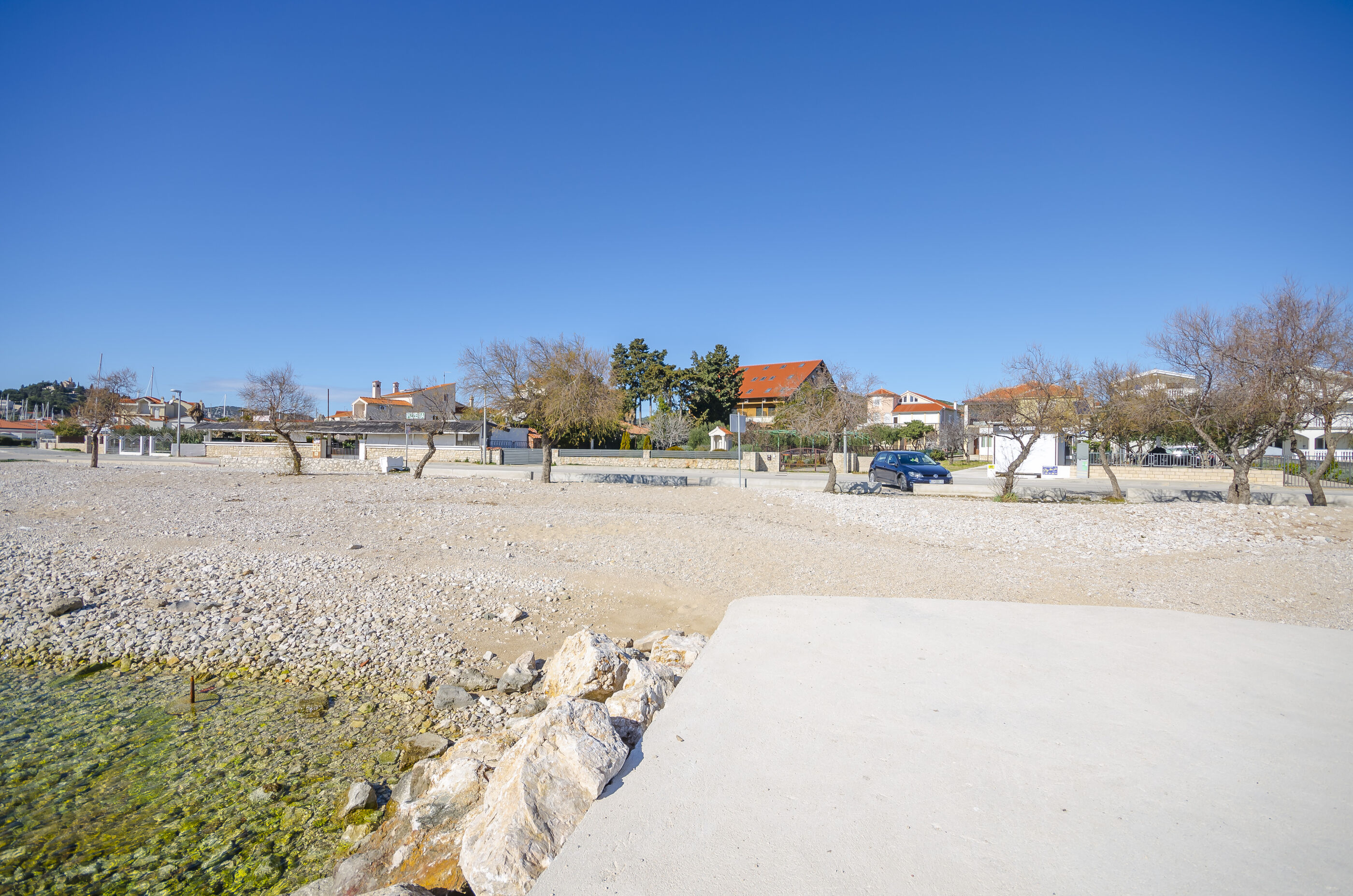 Apartment By the sea 83561-A2