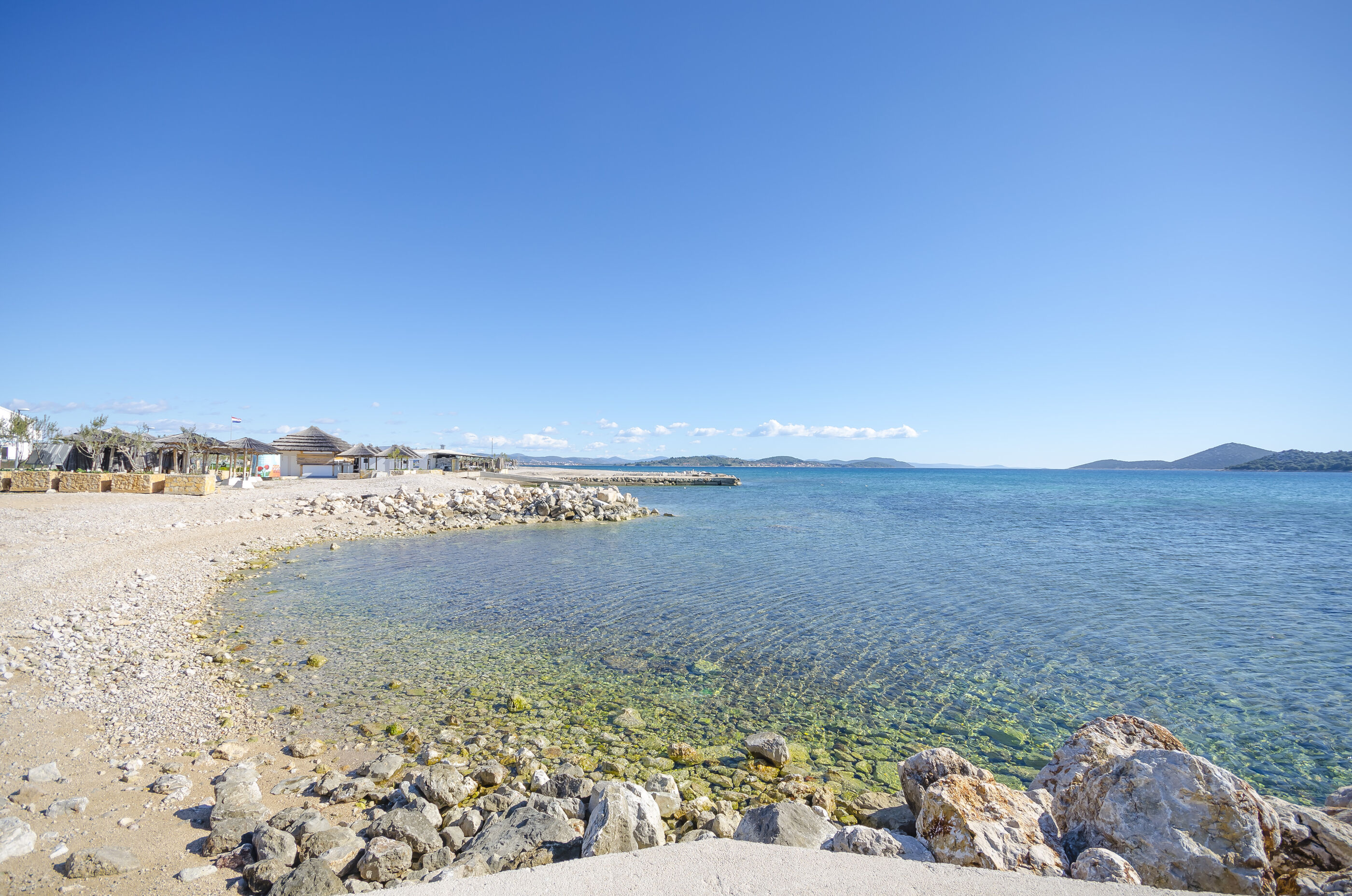 Apartment By the sea 83561-A2