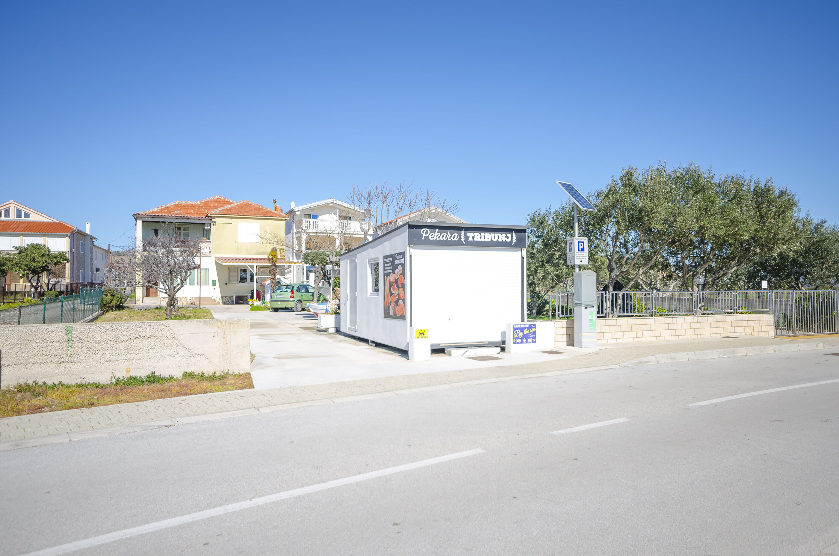 Apartment By the sea 83561-A2