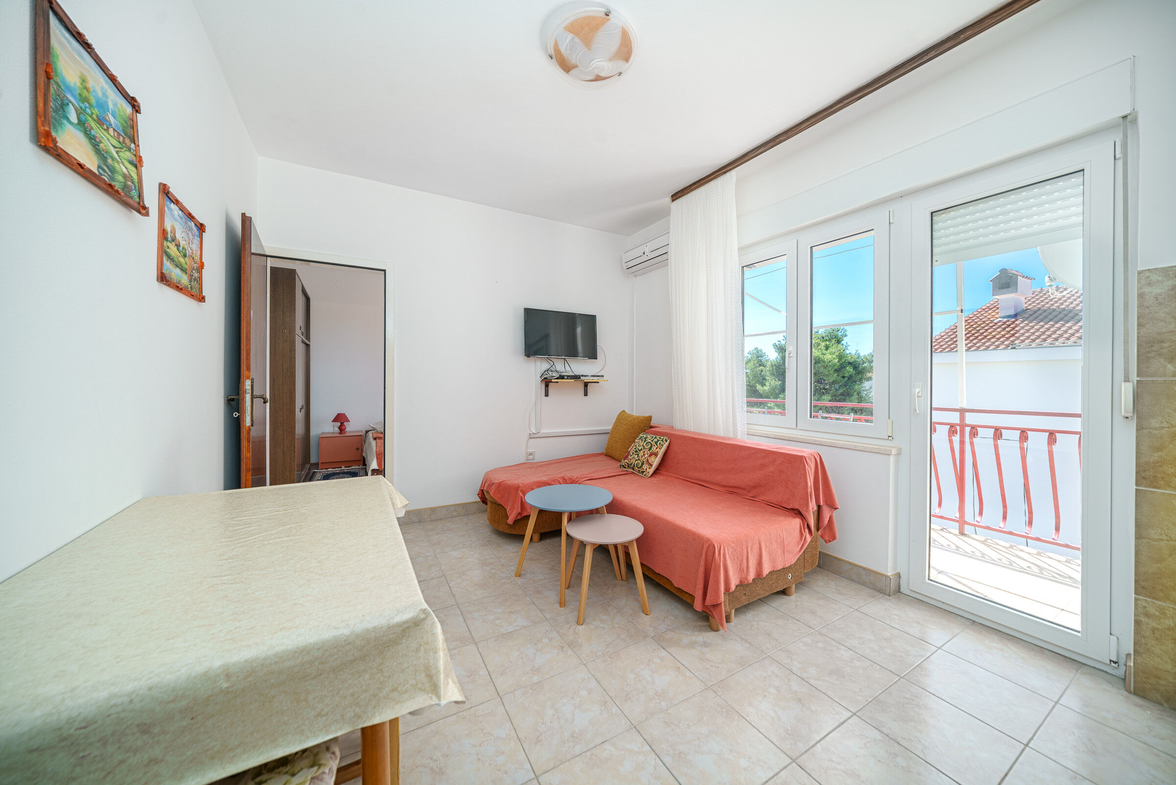 Apartments and Rooms Josipa 35061-A2