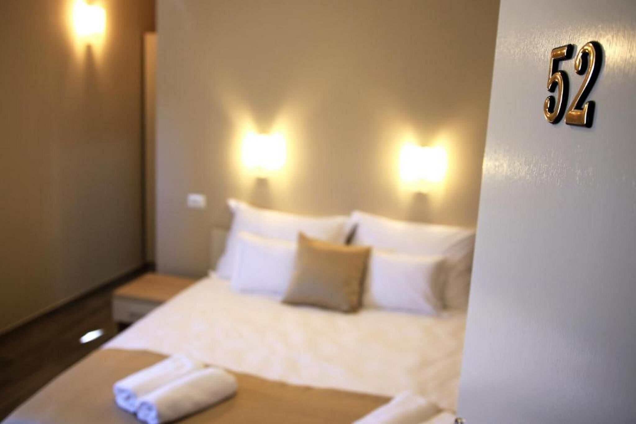 Room Ave Maria 84052-S2