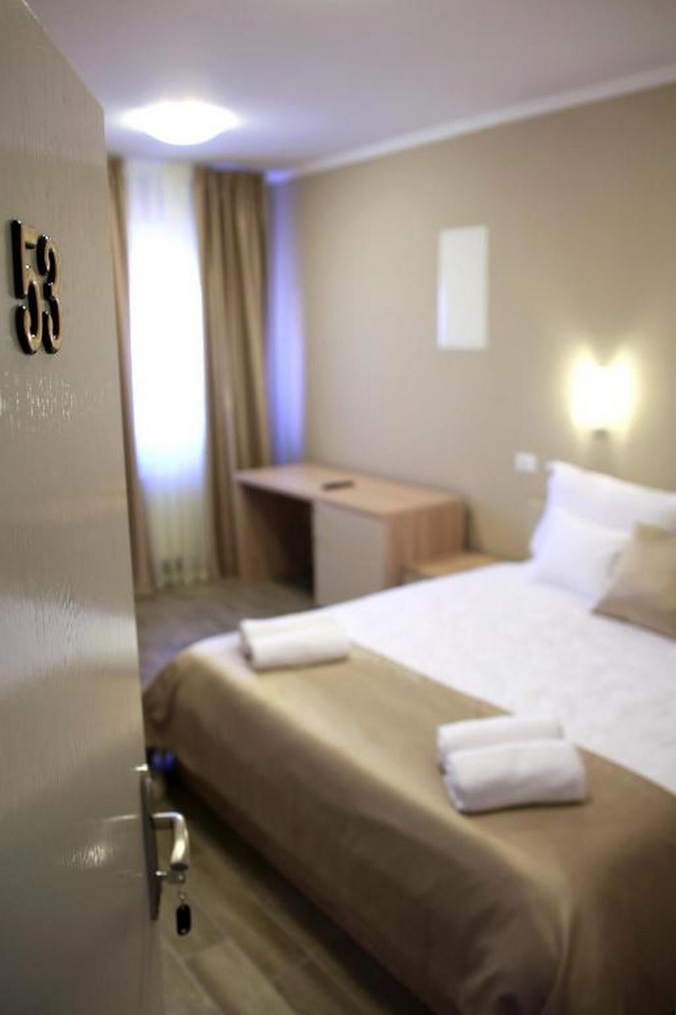 Room Ave Maria 84052-S3