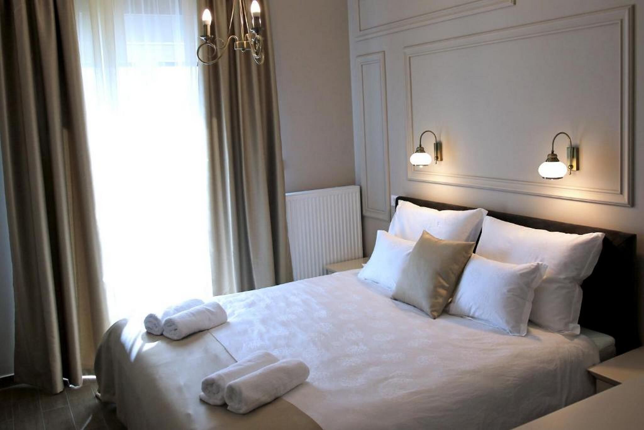 Room Ave Maria 84052-S4