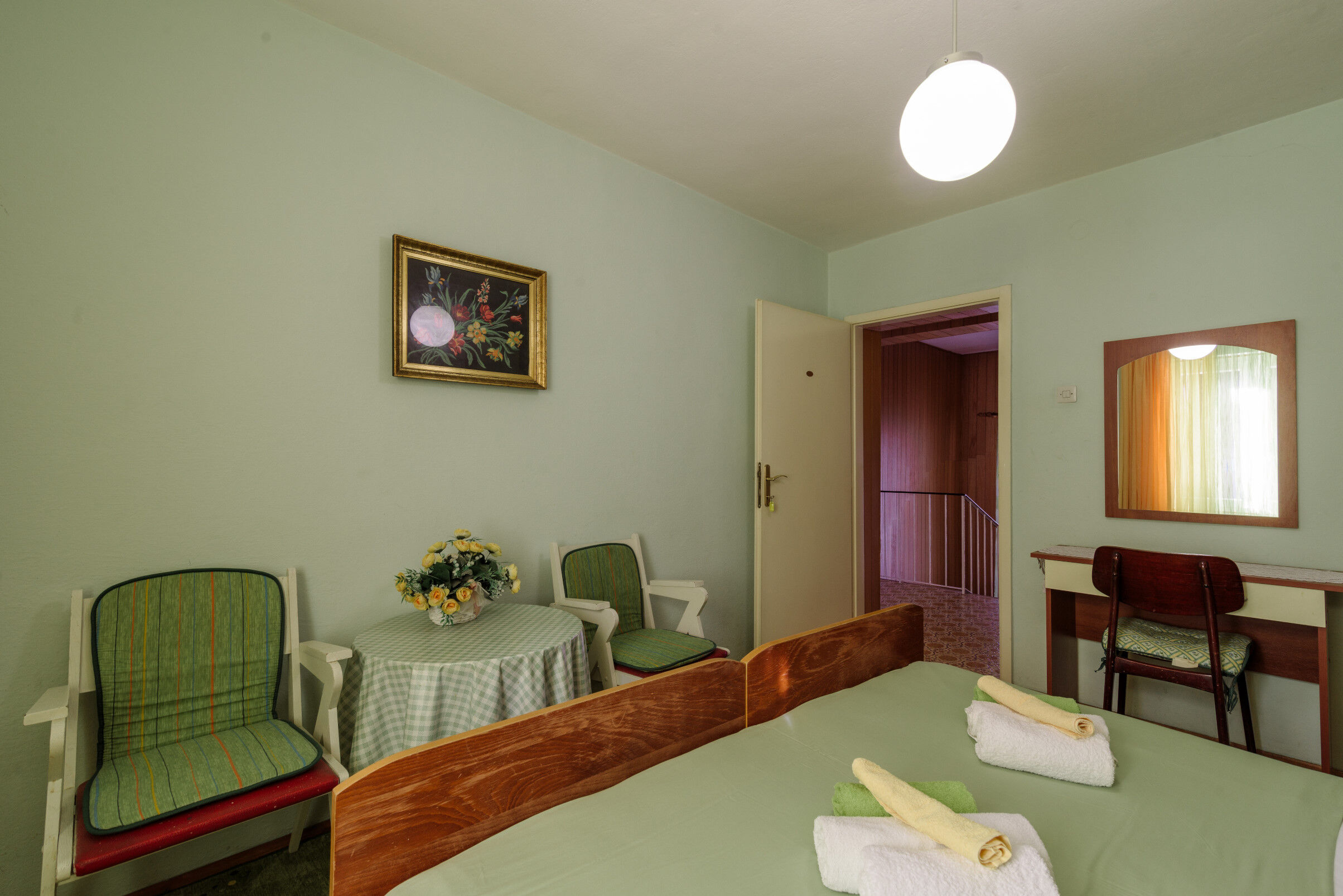 Rooms Mirjana 53882-S1
