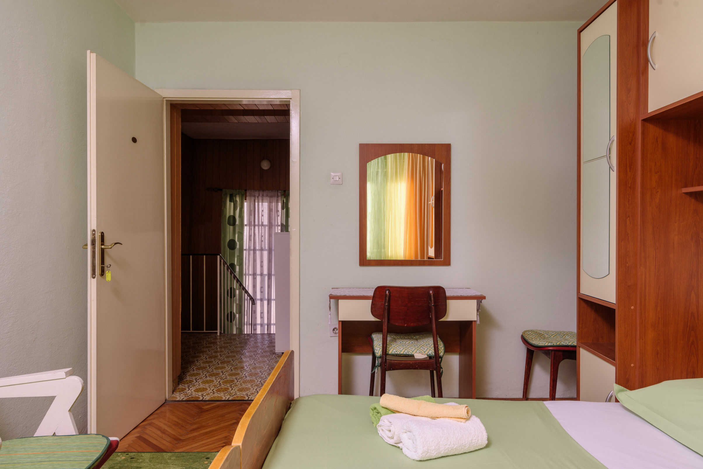 Rooms Mirjana 53882-S1