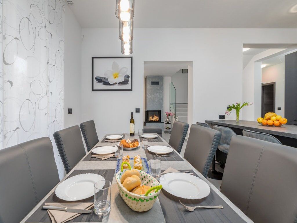 Villa Grande T&D 74185-K1